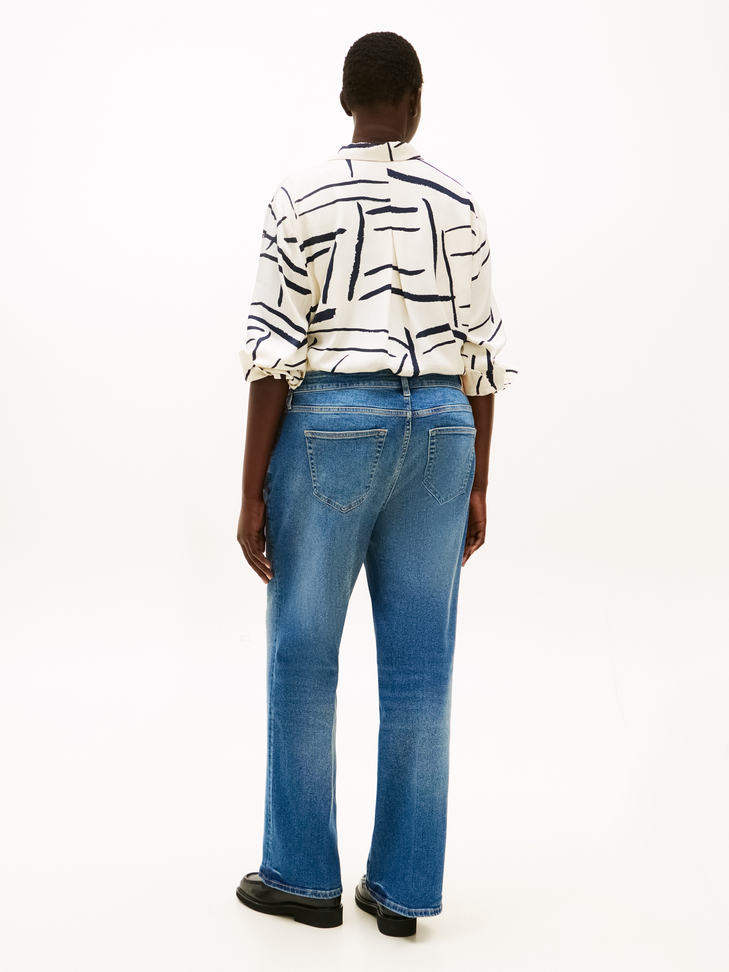 Tommy Hilfiger Curve Jeans bootcut »CRV DNM GLOW BOOTCUT RW« in grossen Grössen