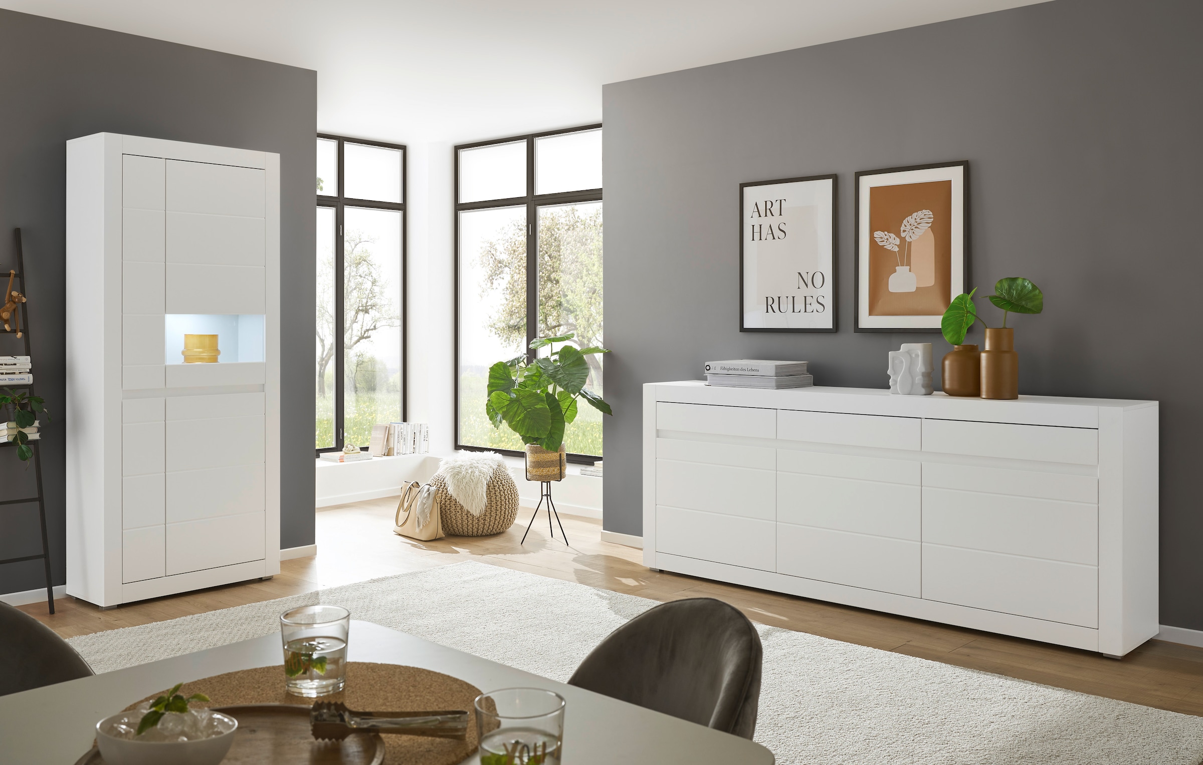 Home affaire Sideboard »Chester, moderne Anrichte, Kommode mit Stauraum, Schrank, Weiss Matt« 1 cuis tlg. austauschbare Blende in Griffleiste, zeitloses Design, 217 cm breit