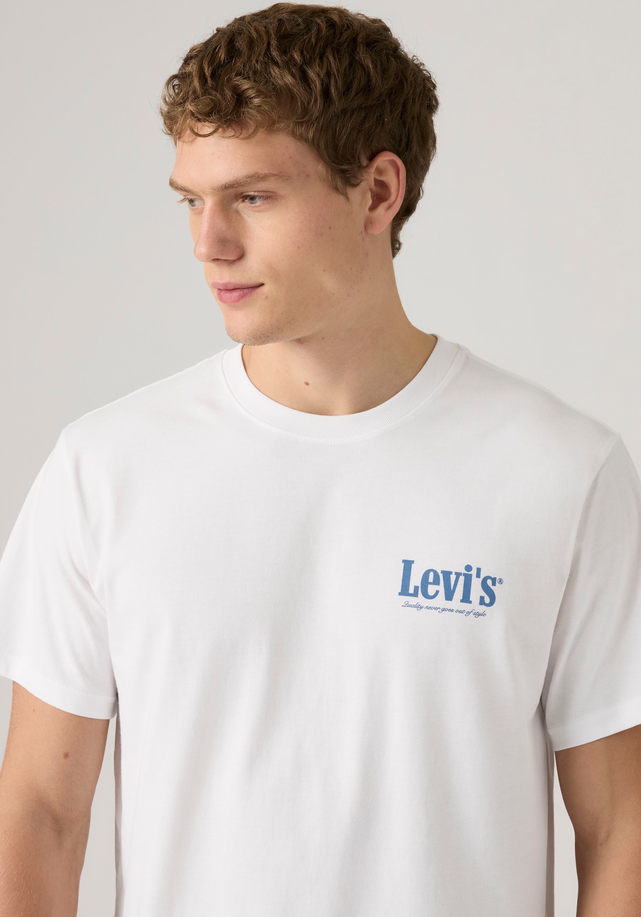 Levi's® T-Shirt »SS RELAXED FIT TEE« mit grossem Frontprint