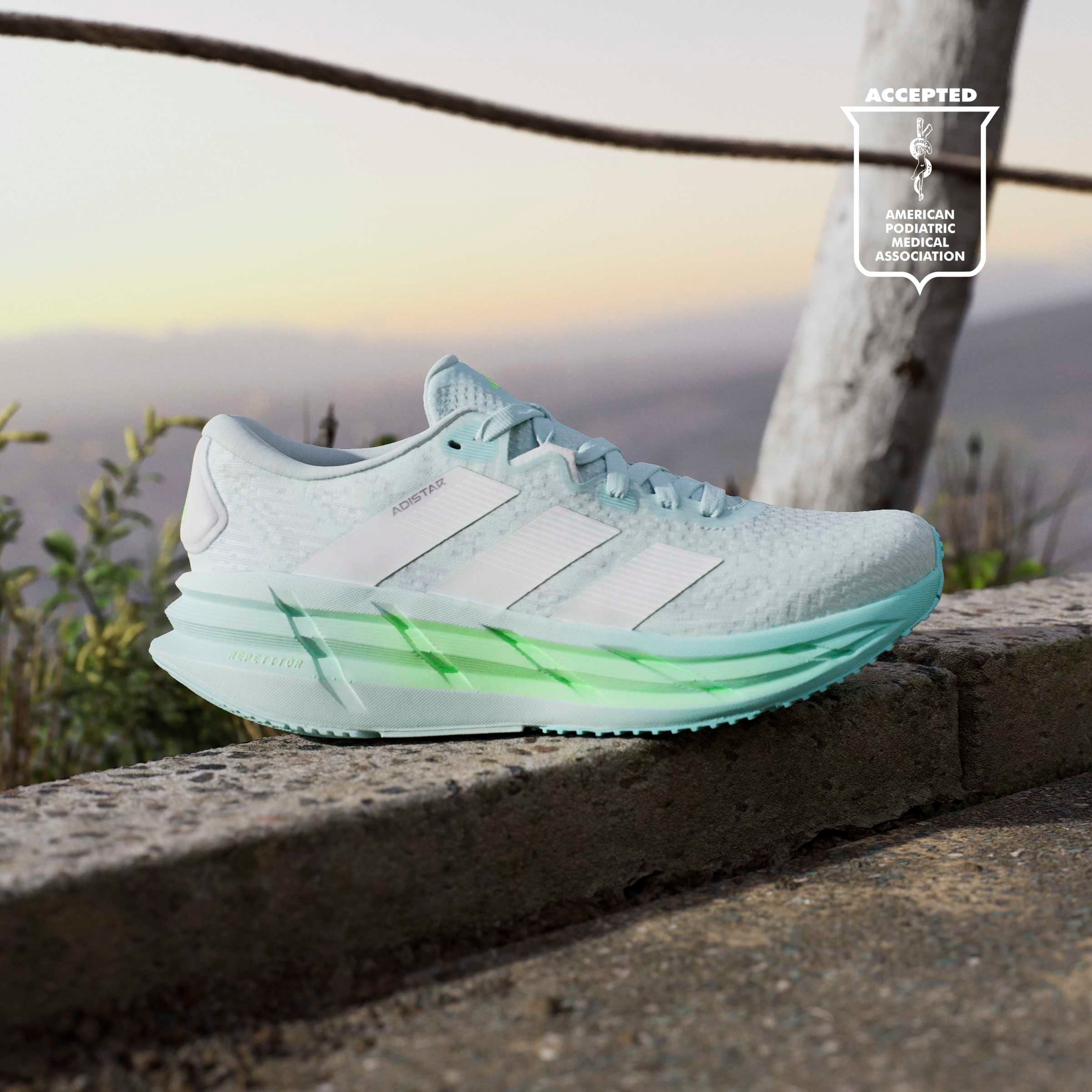 adidas Performance Chaussure de course »ADISTAR 4 RUNNING«