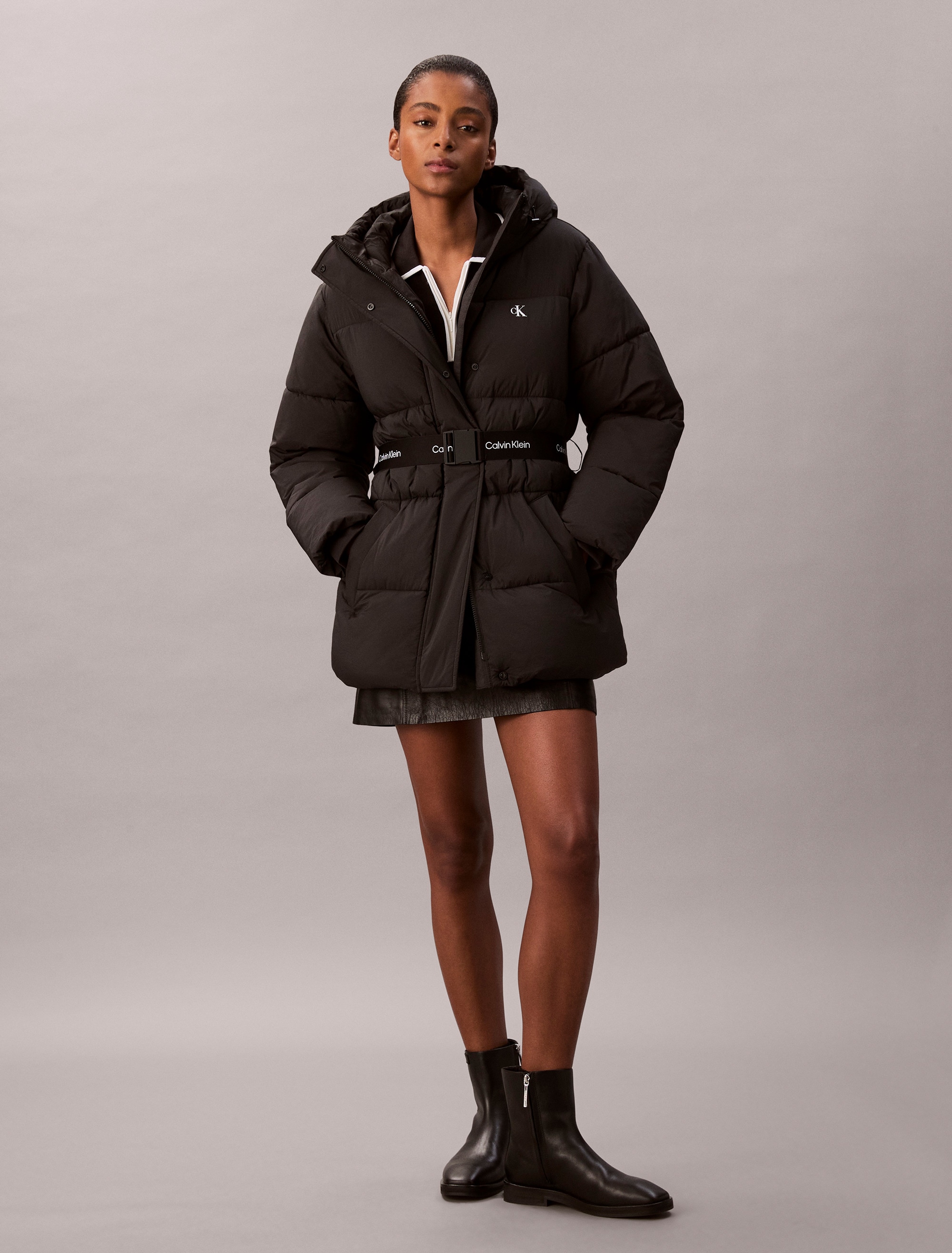 Calvin Klein Jeans Veste matelassée »BELTED MIDWEIGHT PUFFER« mit Kapuze Mit Rundhalsausschnitt, regular fit