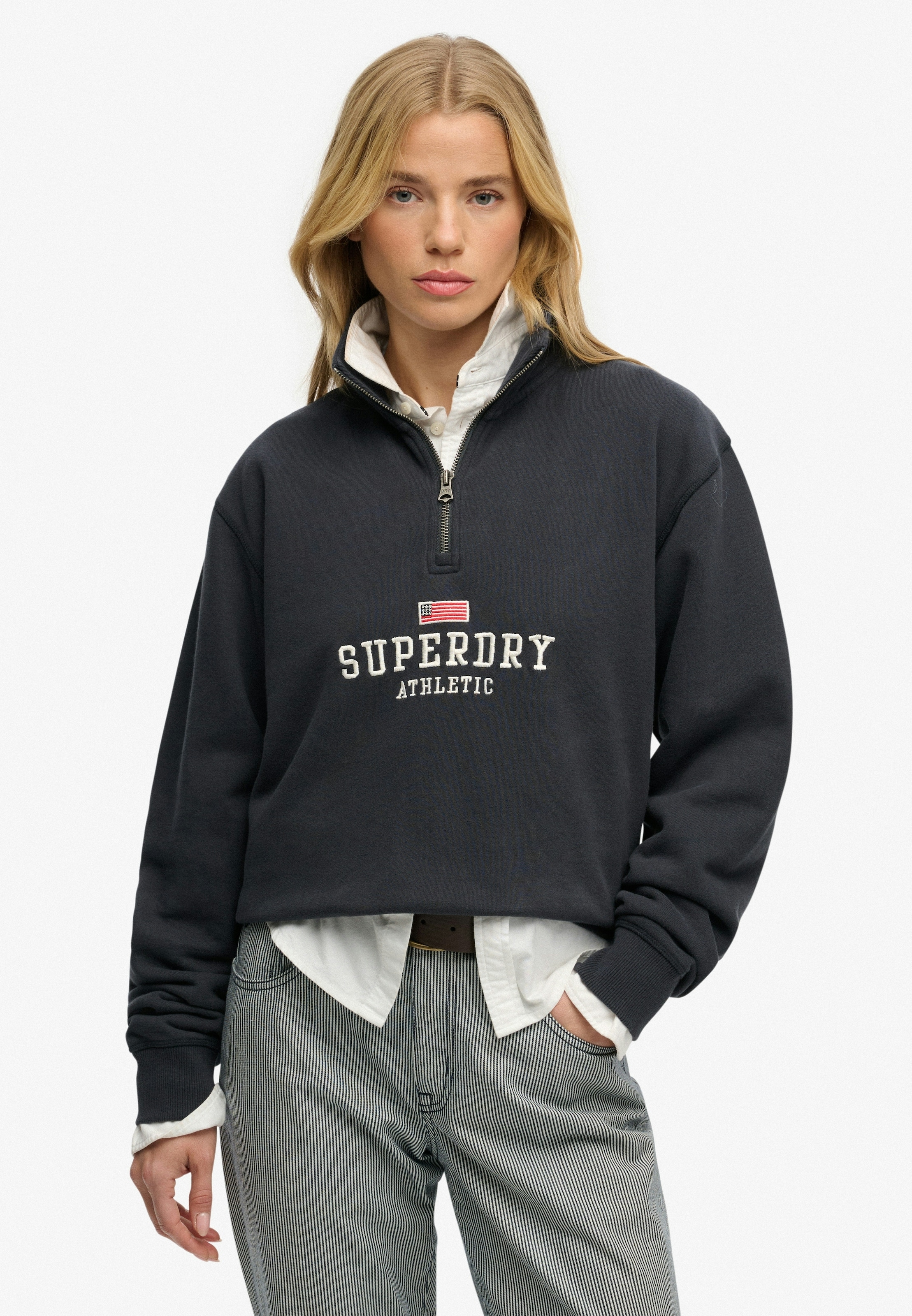 Superdry Sweatshirt »ATH ESS GRAPHIC HALF ZIP«
