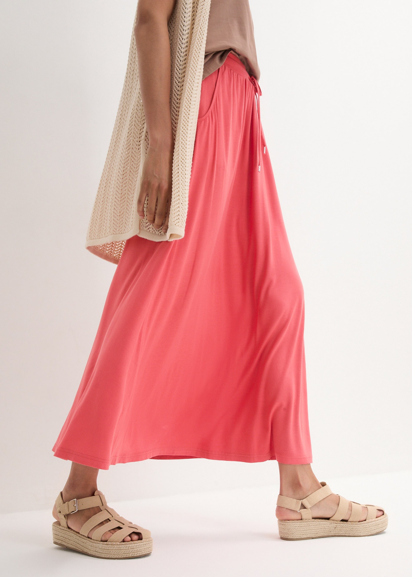 bonprix Jupe en jersey »Jersey Rock aus Viskose-Mix« aus Viskosemischung, lockere Passform, unifarbene Optik