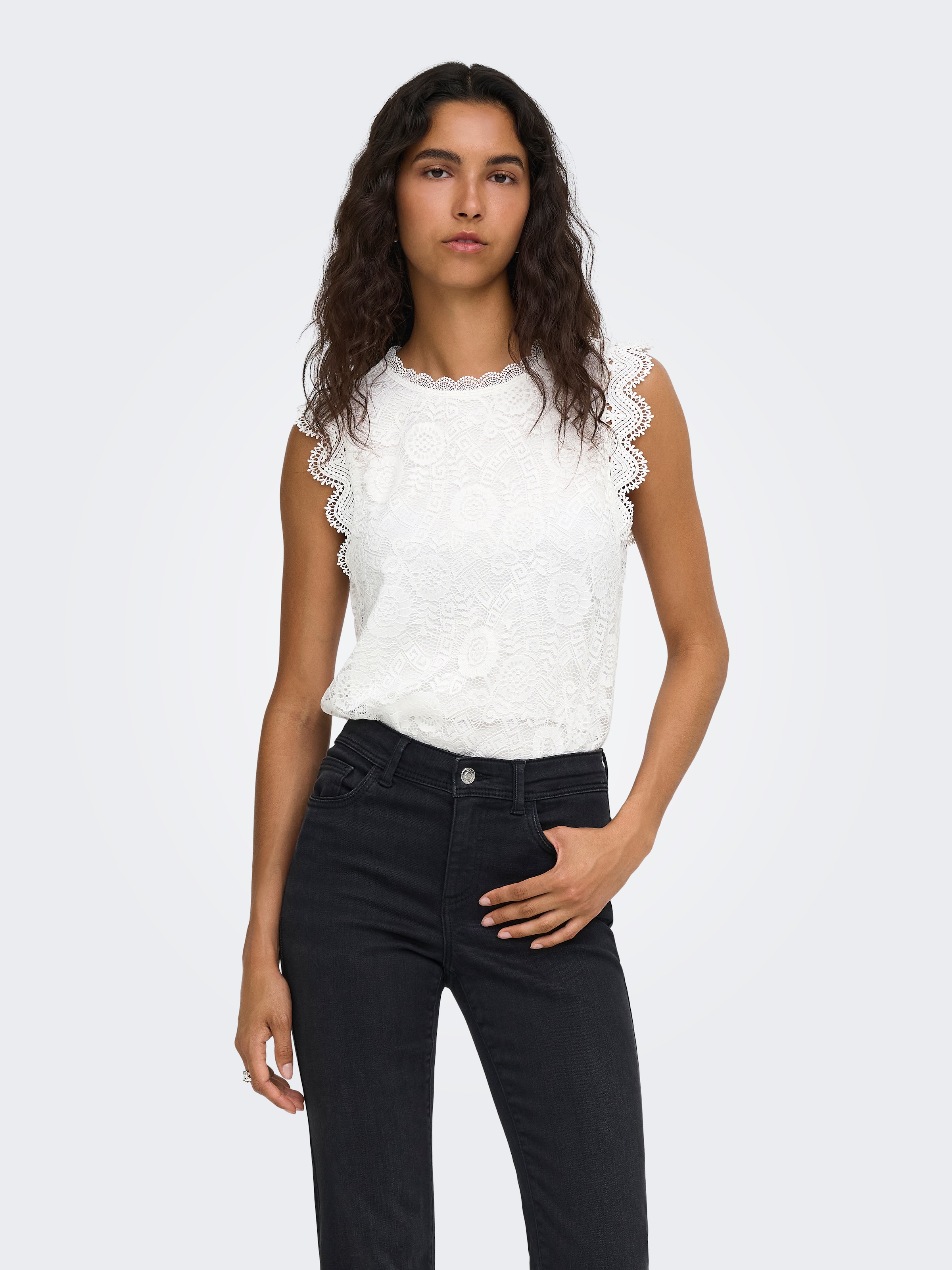 ONLY Top en dentelle »ONLSINE S/L LACE TOP CS JRS« mélange de matières, coupe régulière, col rond