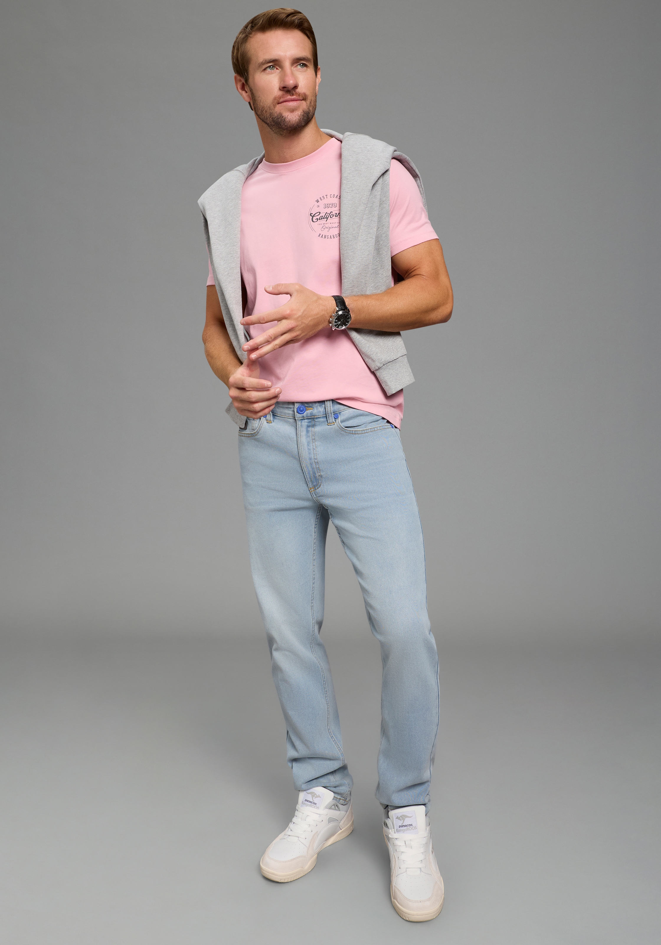 KangaROOS T-shirt schmale Passform, Halbarmshirt, mit Rundhalsausschnitt mit Bündchen