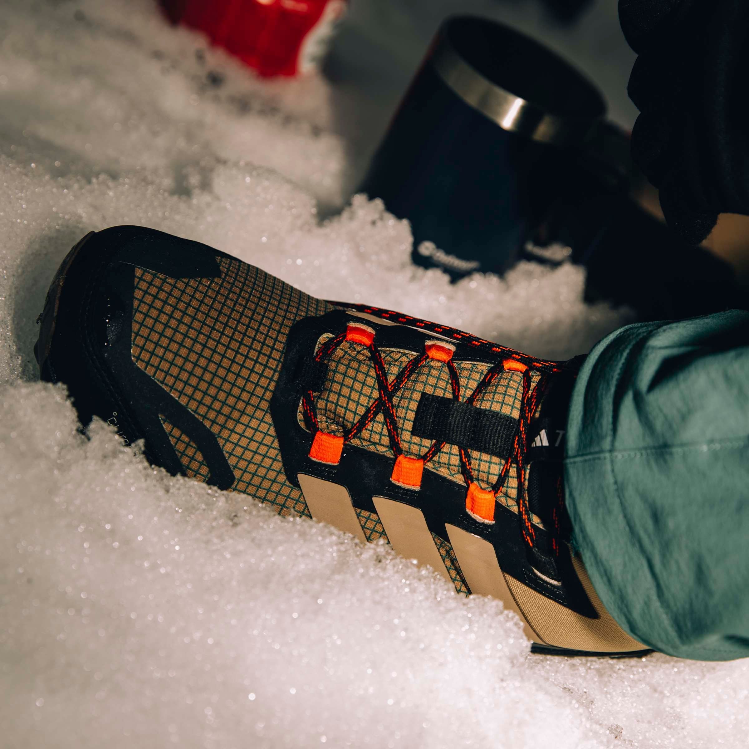 adidas TERREX Bottes d'hiver »TERREX SKYCHASER AX5 MID GORE-TEX CLIMAWARM+«  wasserdicht