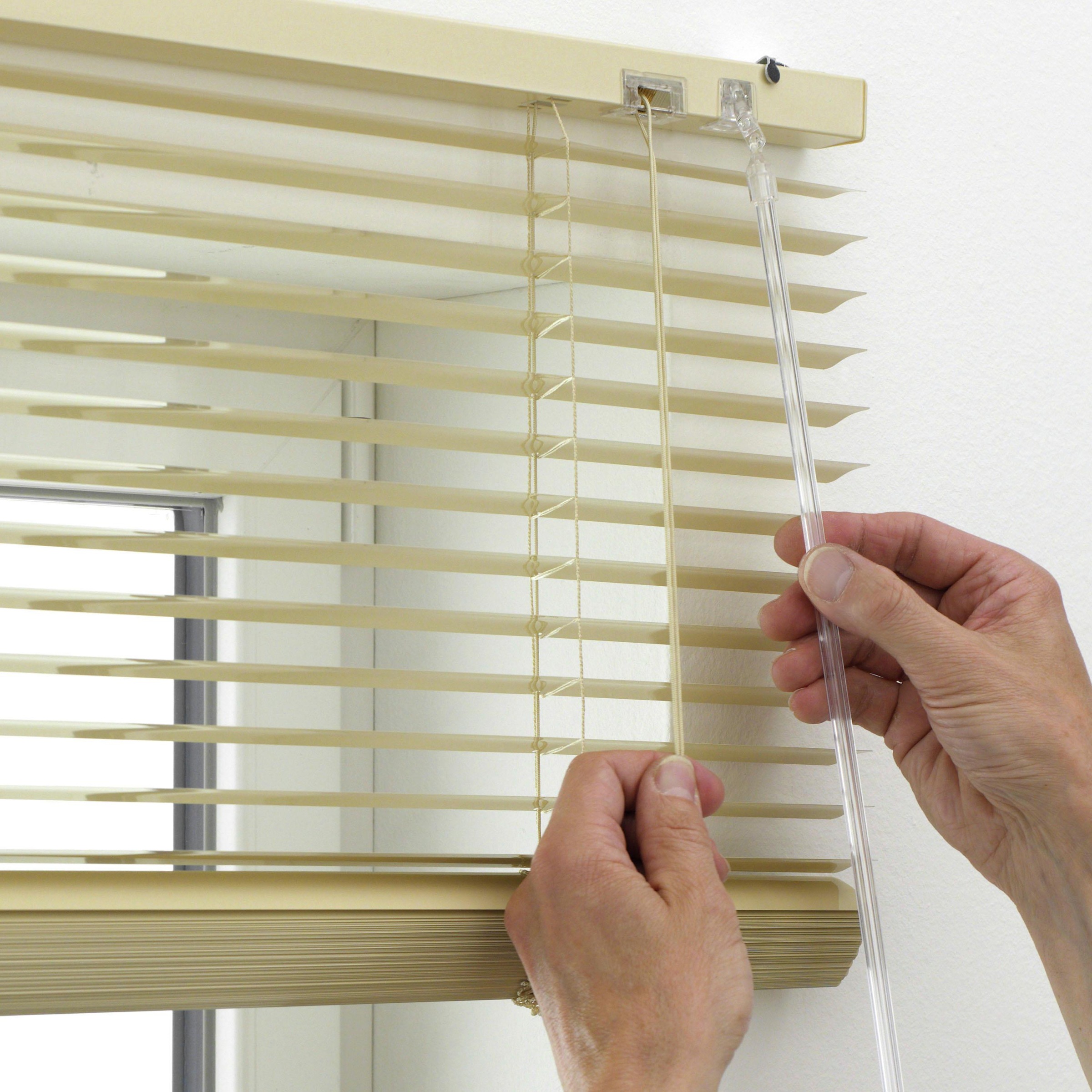 GARDINIA Store vénitien »Aluminium-Jalousie 25 mm« mit Bohren freihängend Jalousiebänder farblich passend