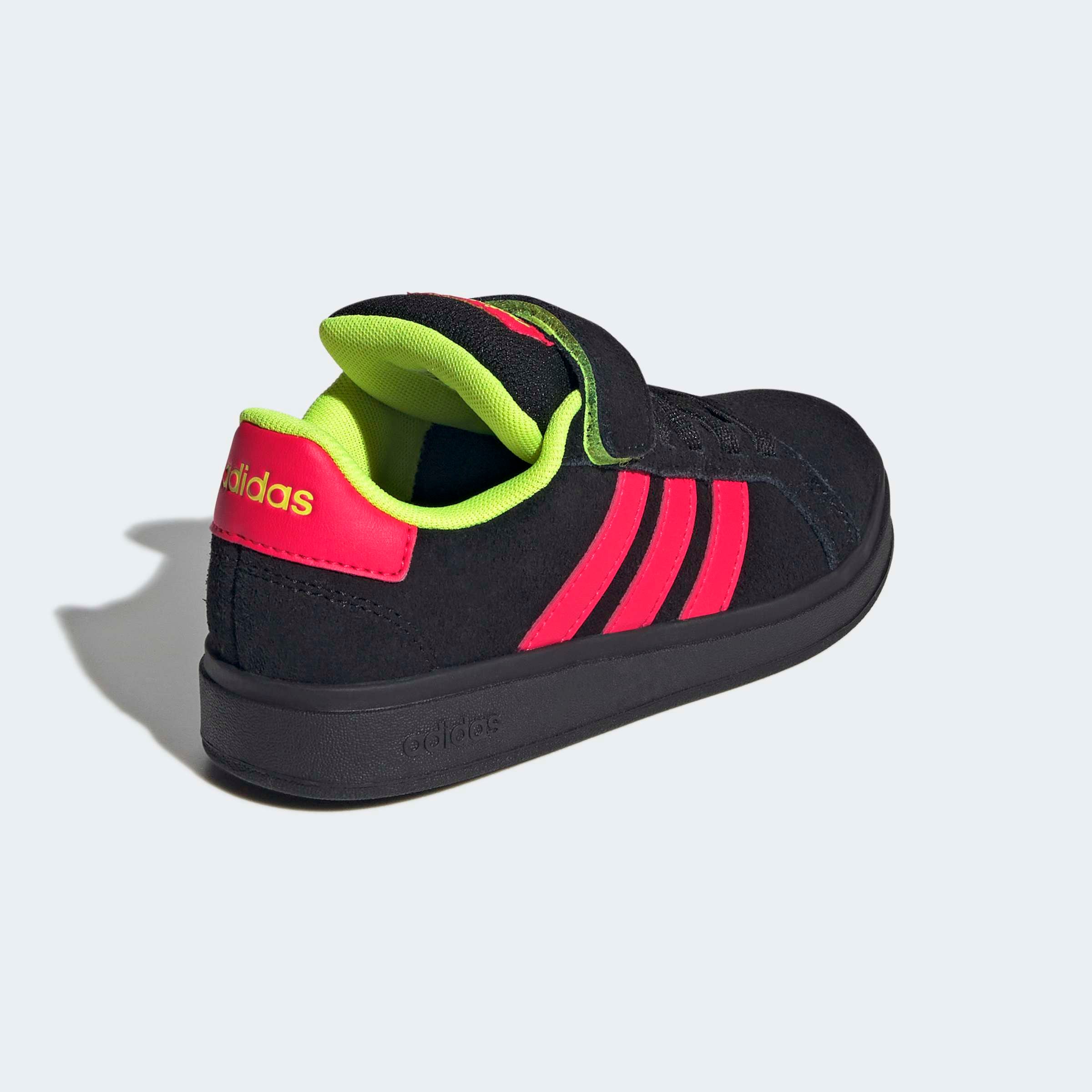 adidas Sportswear Sneakers »GRAND COURT 00S KIDS«  Design auf den Spuren des adidas Superstar, für Kinder