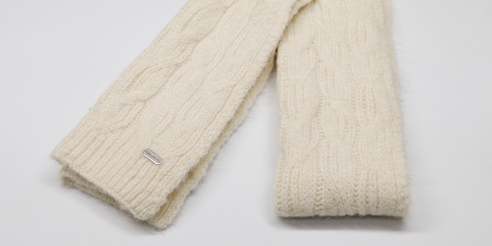 chillouts Strickschal »Giralda Scarf« mit eleganter Struktur & angenehmer Länge