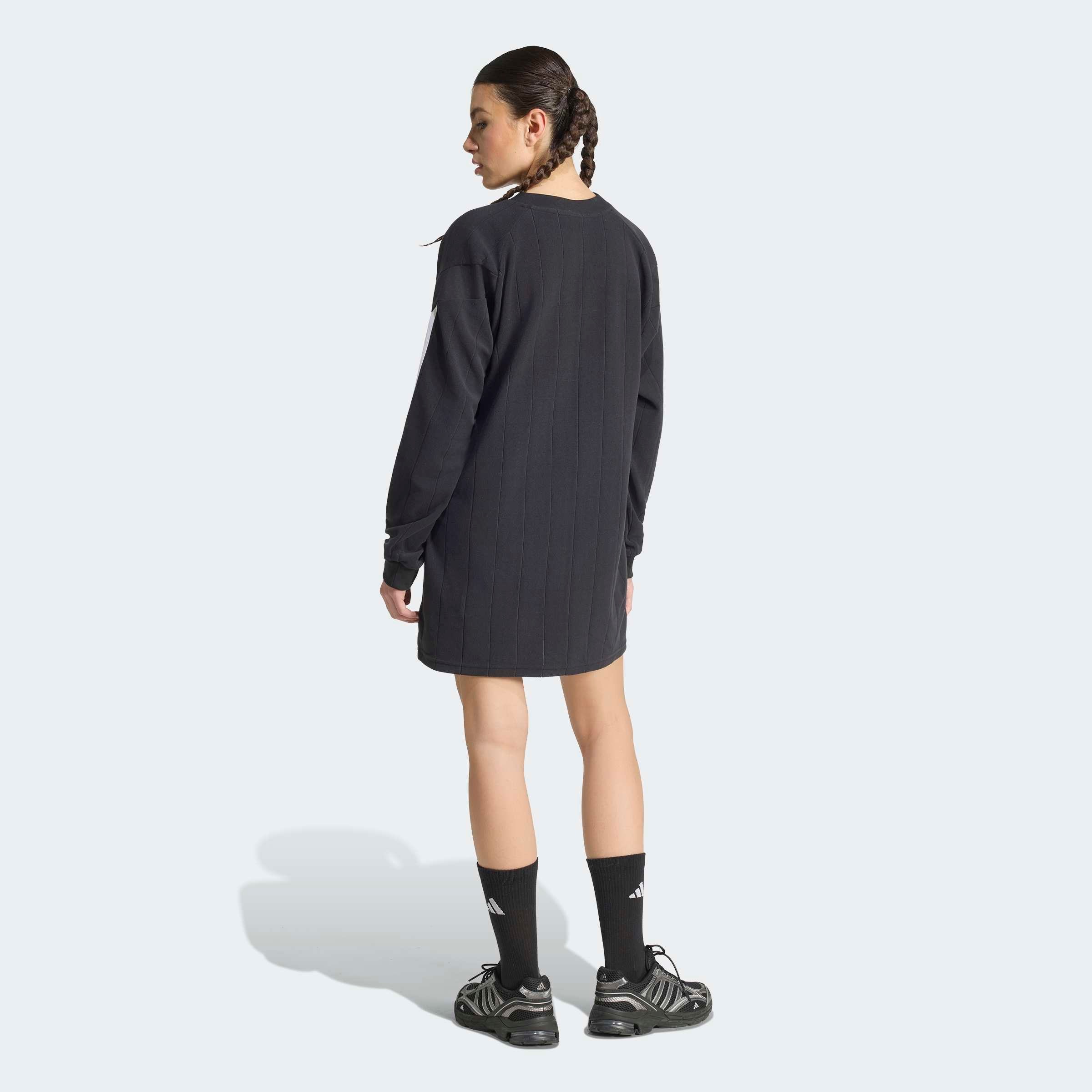 adidas Sportswear Robe t-shirt »HOUSE OF TIRO DRESS« für Erwachsene, ohne Verschluss, mit sportlichem Stil