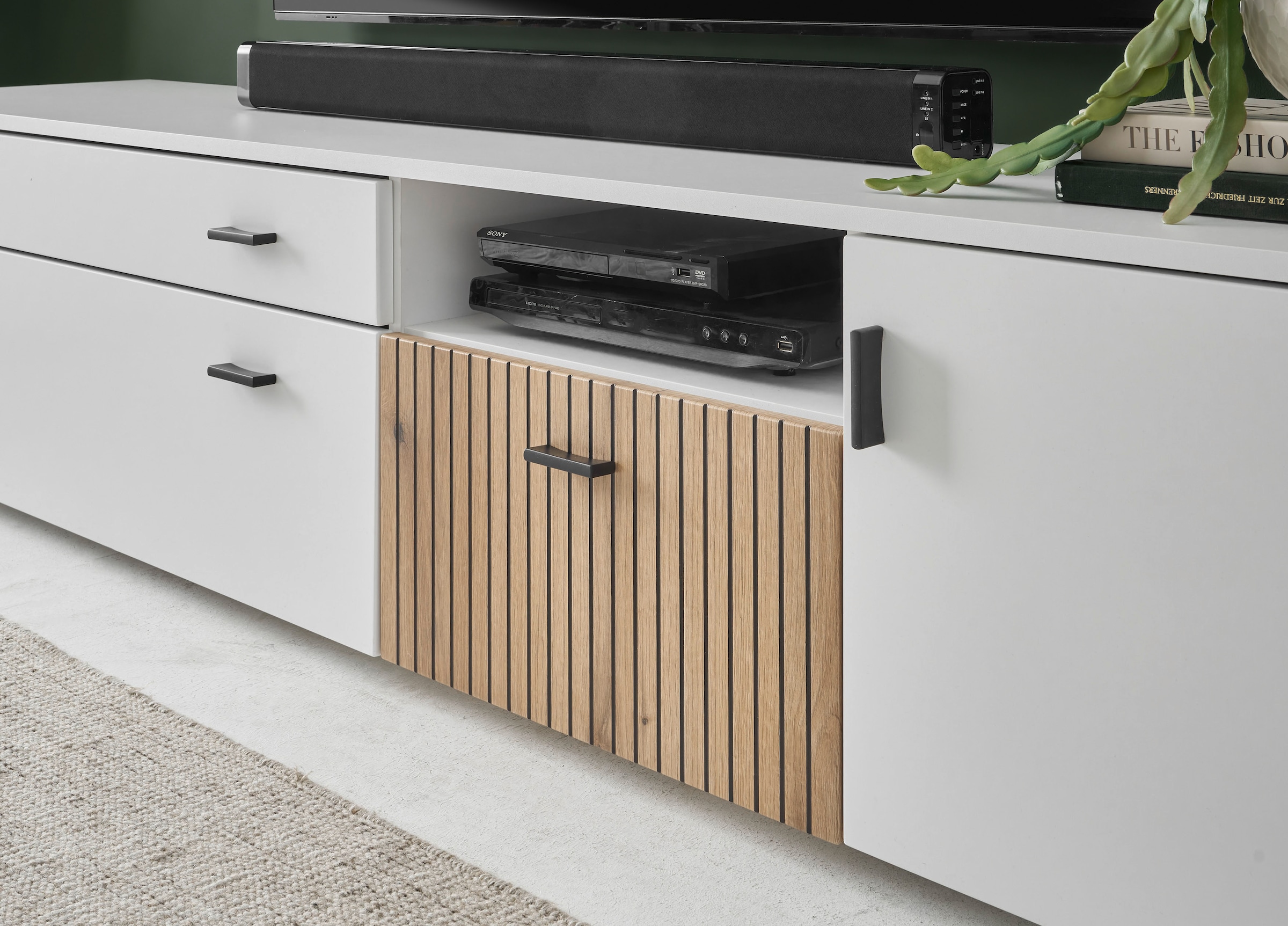 INOSIGN Lowboard »Hudson« in moderner Trendfarbe, Griffe aus Metall (Schwarz), Breite 200 cm