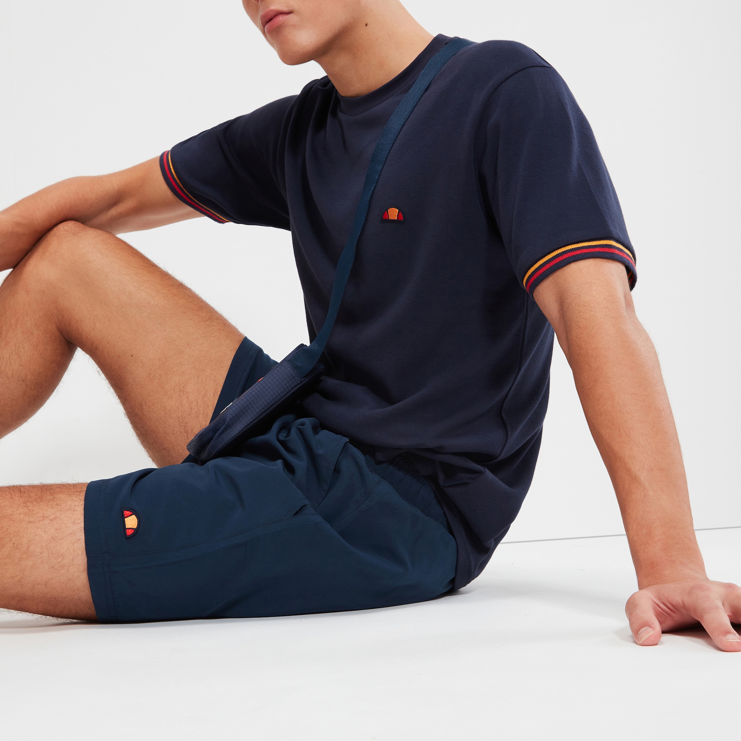 Ellesse Maillot de bain »KNIGHTS SWIM SHORT« convient aux adultes, disponible en tailles XS à XXL