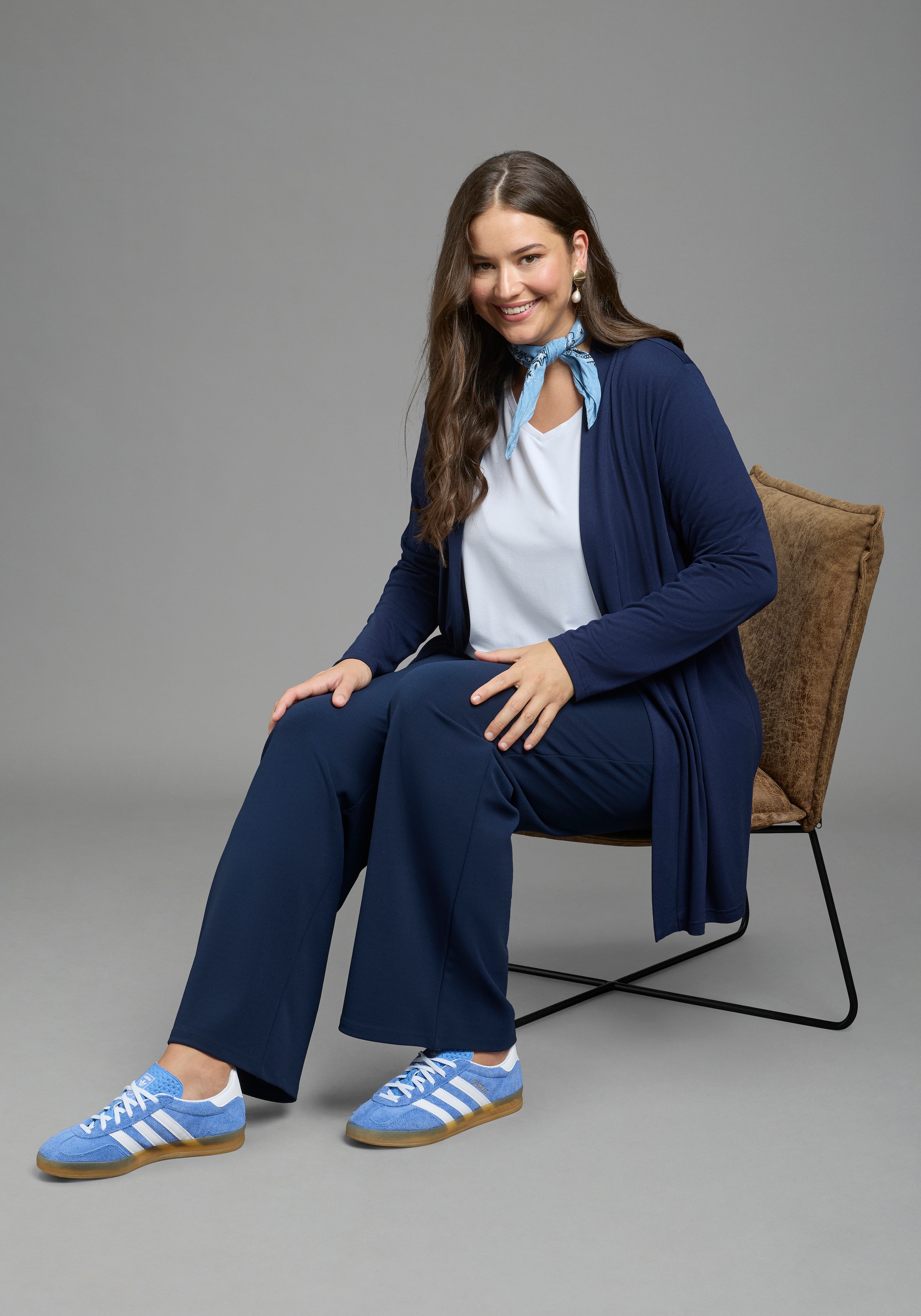Laura Scott CURVE Veste en tricot »Grosse Grössen« en matière jersey fluide agréable