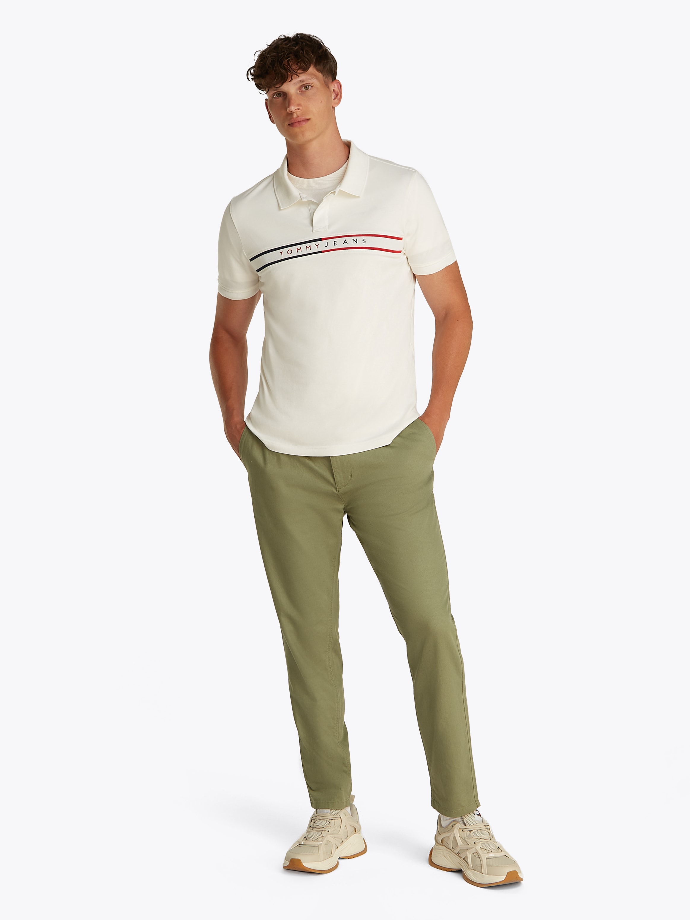 Tommy Jeans Polo »TJM SLIM CHEST FLAG POLO« Mit Rundhalsausschnitt