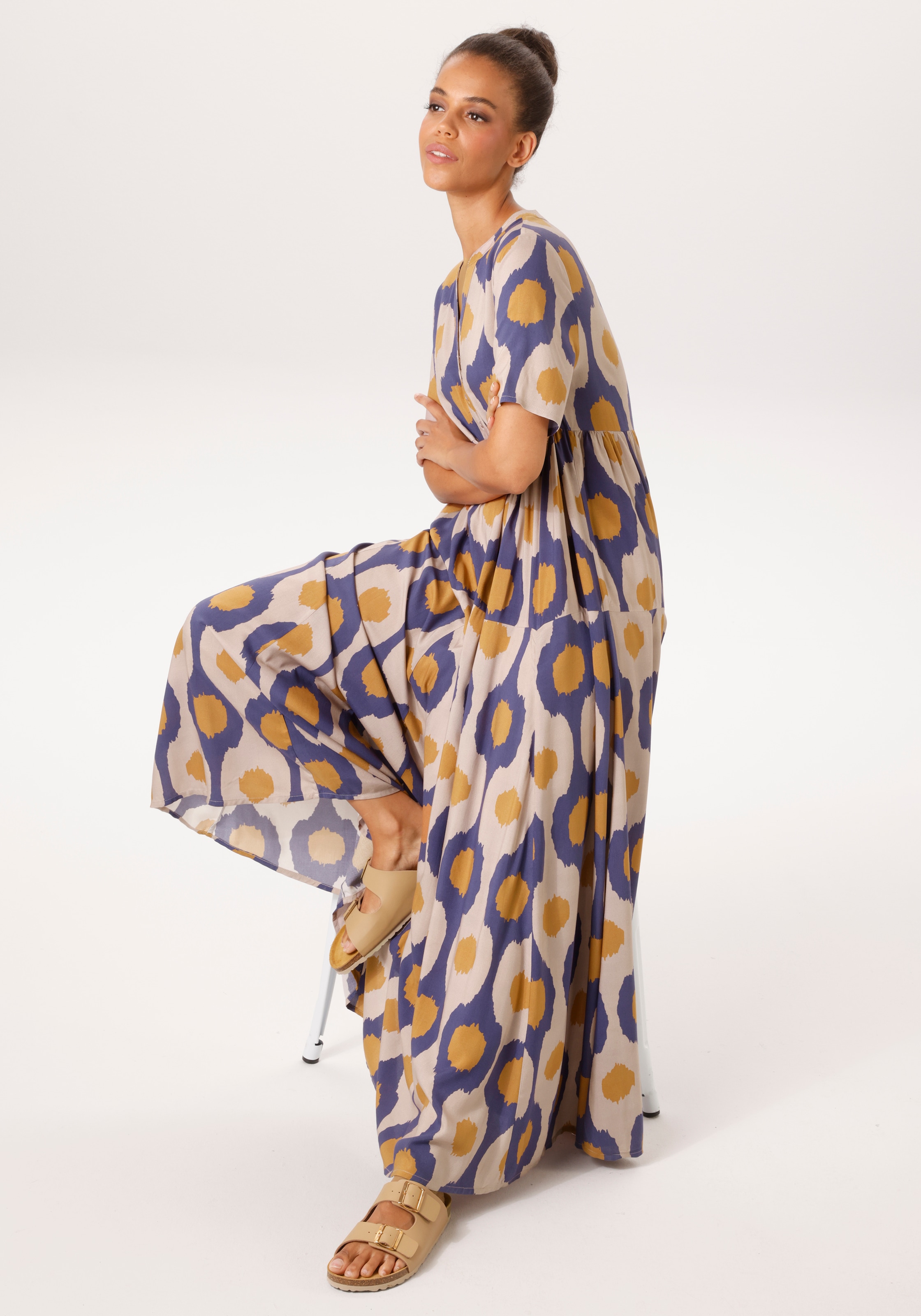 Aniston CASUAL Sommerkleid mit grossflächigen, grafischen Druck - NEUE KOLLEKION