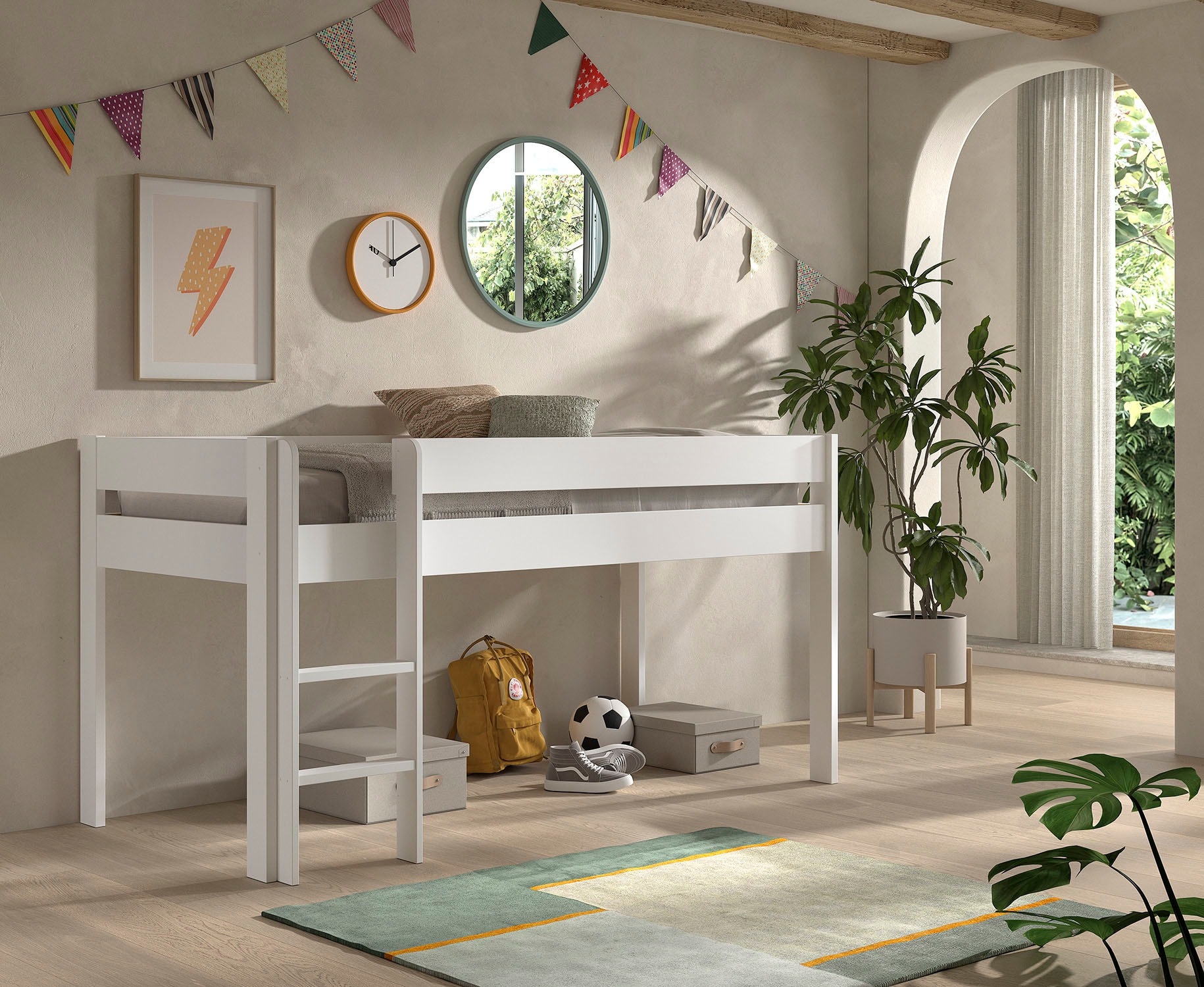 Vipack Lit de jeu »Primo, mit umlaufenden Absturzschutz, Leiter recht/links montierbar« Pin massif laqué blanc, 90x200 cm incluant sommier à lattes déroulantes