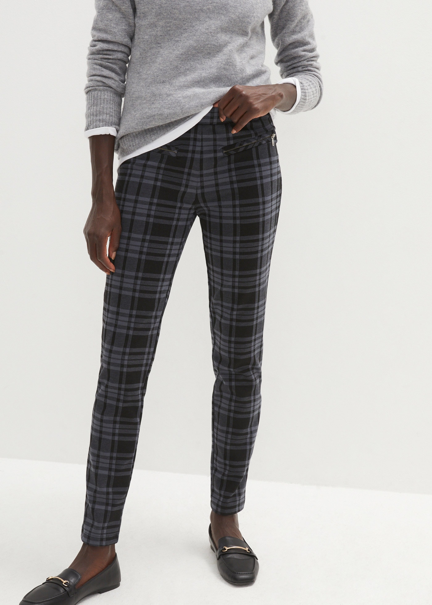 bonprix Pantalon en jersey  aus Polyester, Viskose und Elasthan, Slim fit Passform