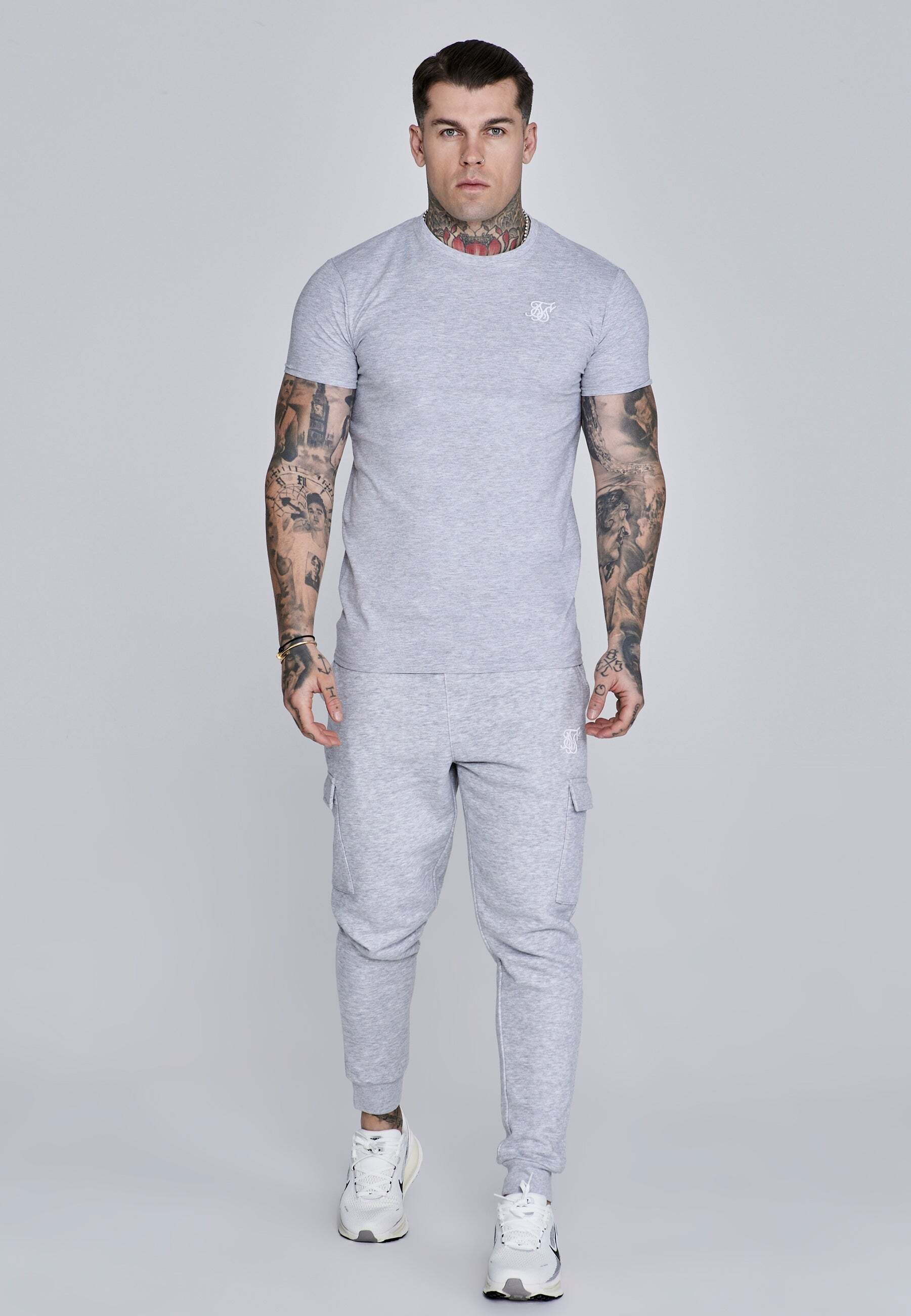 Siksilk Pantalon cargo »Siksilk Cargohose Essentials Cargo Joggers«