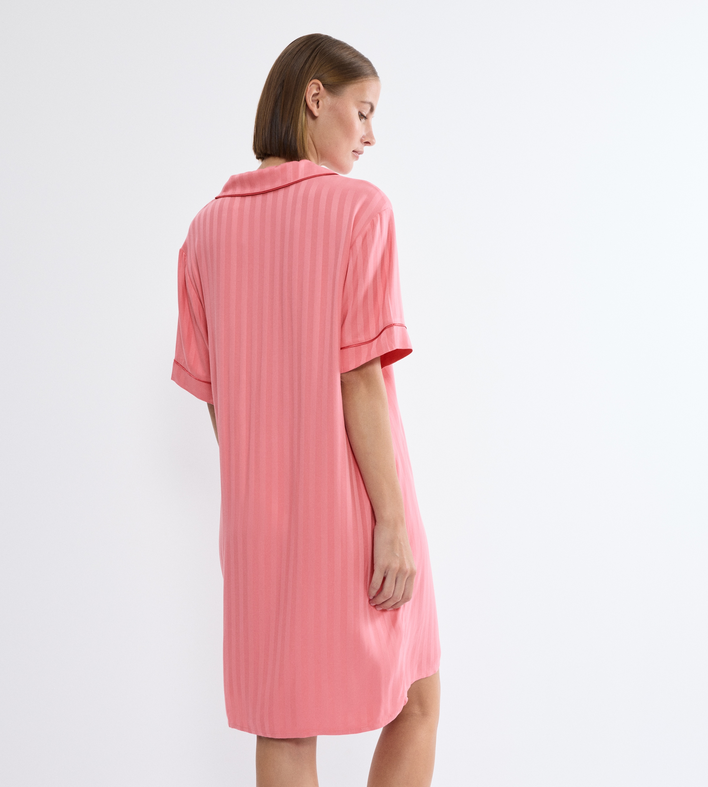 Triumph Nachthemd »Amourette Jacquard NDW SSL« elegant und weich