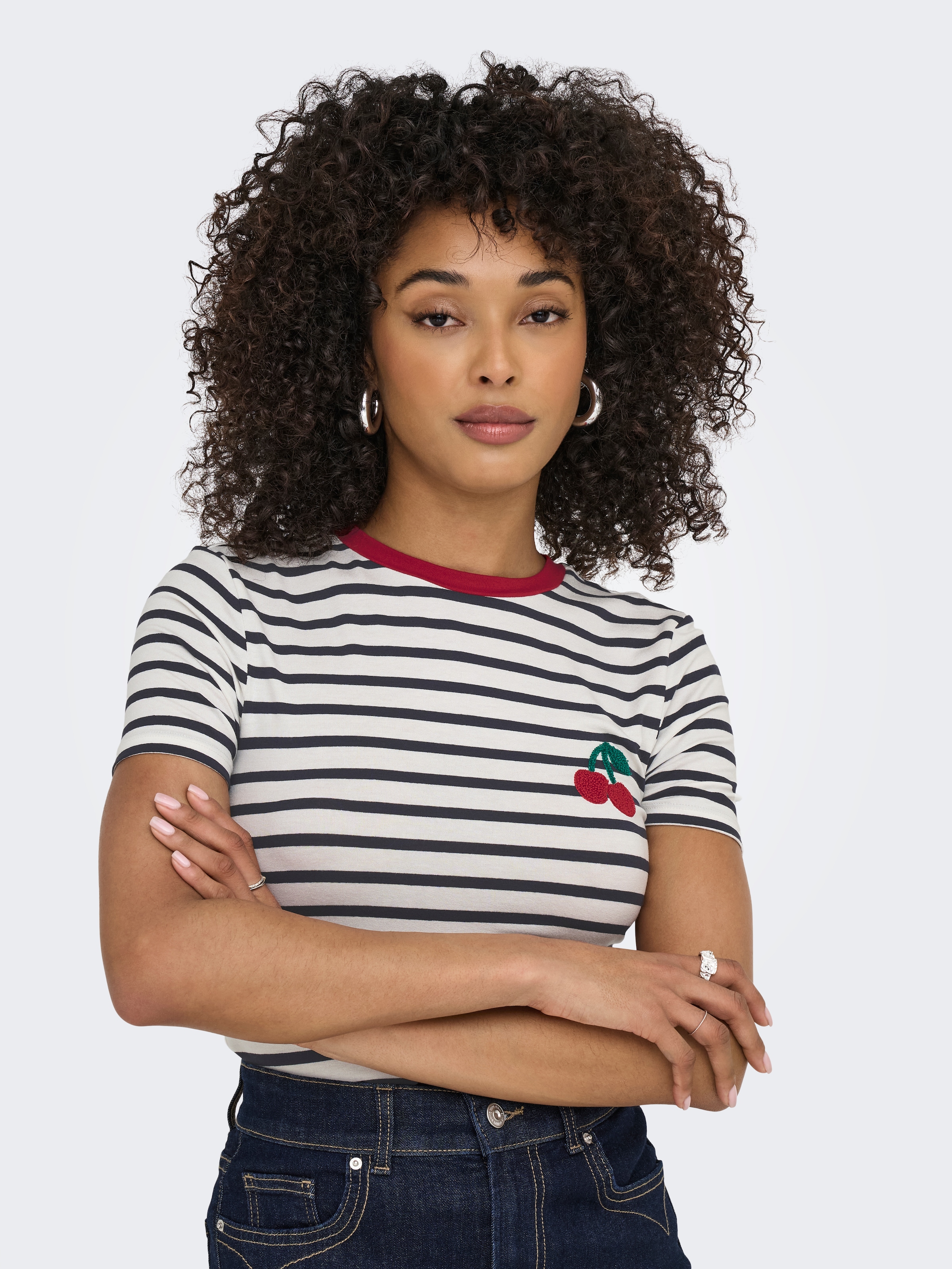 ONLY Kurzarmshirt »ONLHEART LIFE S/S TEE JRS NOOS«
