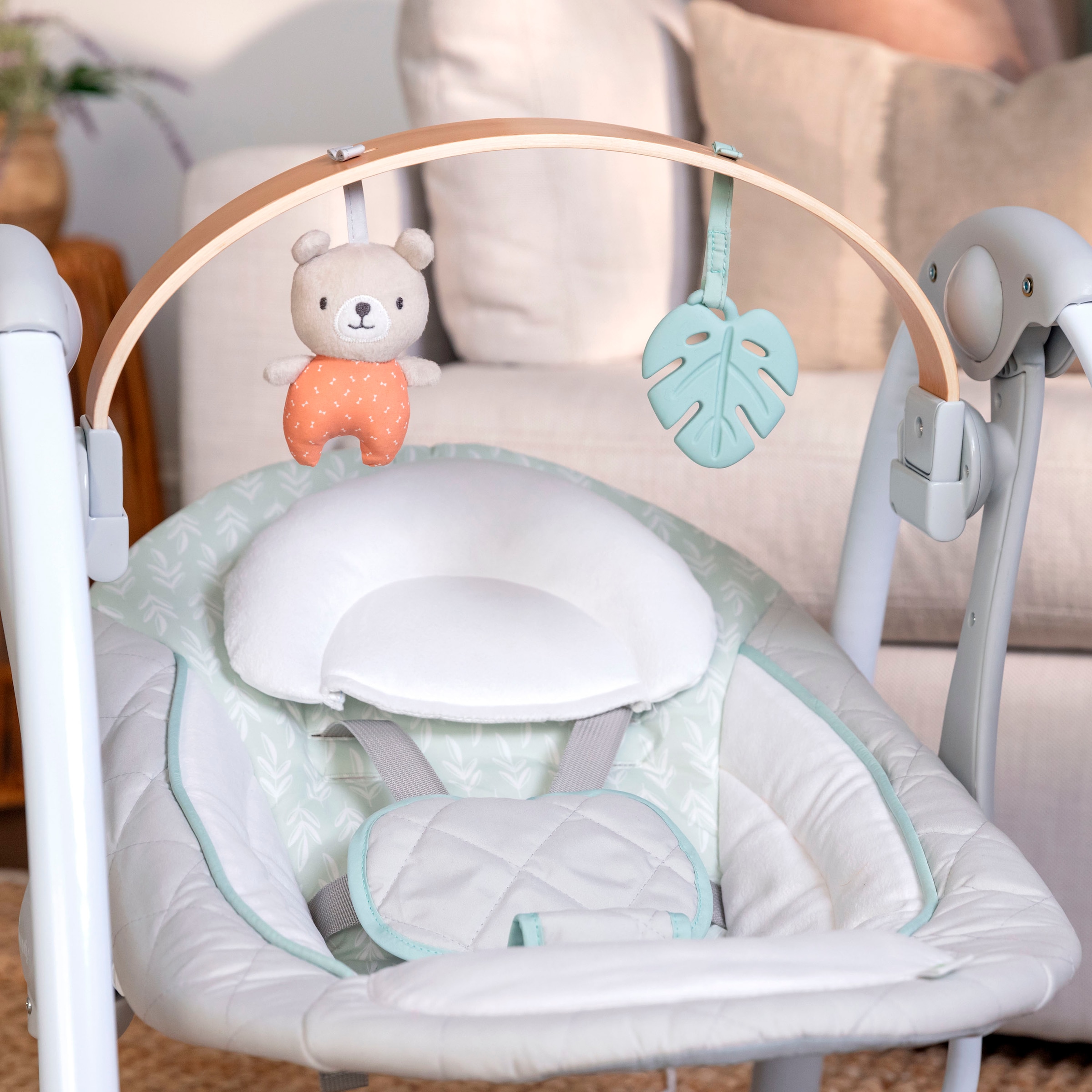 ingenuity Transat pour bébé »Cozy Spot Swing 'n Go Portable Swing« bis 9 kilos mit Sound-Effekt