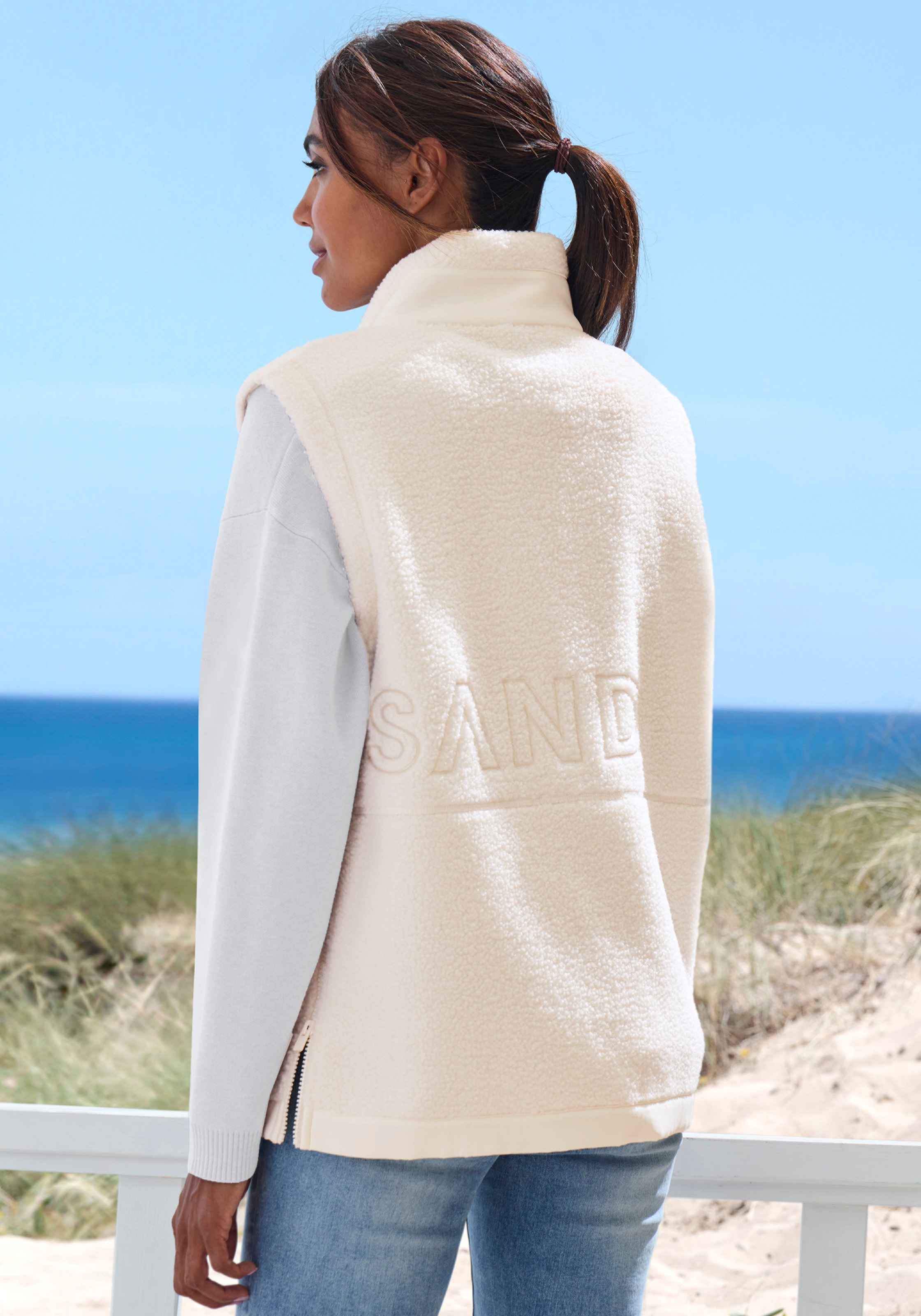 Elbsand Fleeceweste mit seitlichen Reissverschlüssen und hohen Kragen