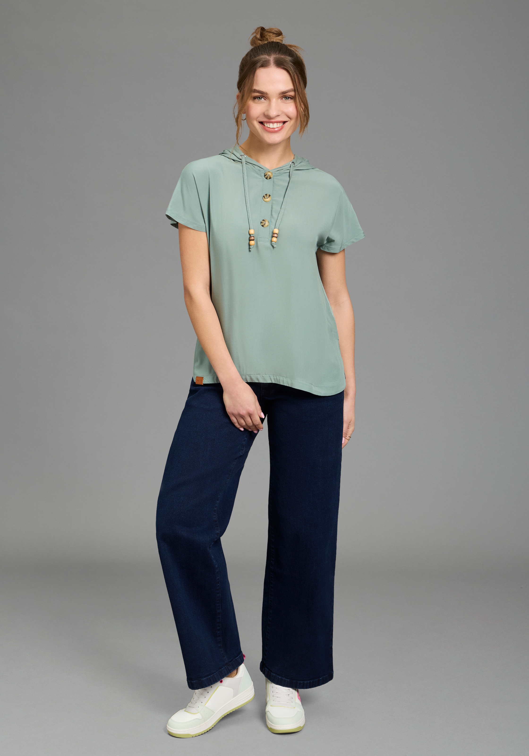 KangaROOS Shirtbluse figurumspielendes Blusentop, mit angeschnittenen Ärmeln