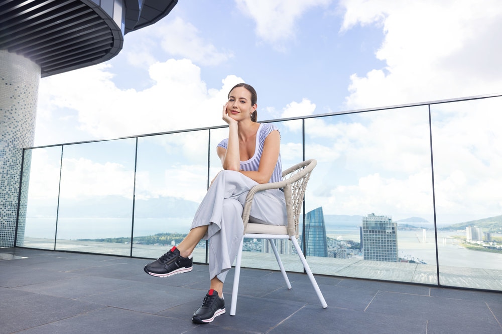 Remonte Baskets compensées  avec semelle intérieure rembourrée, chaussure de loisir, chaussure basse, chaussure à lacets