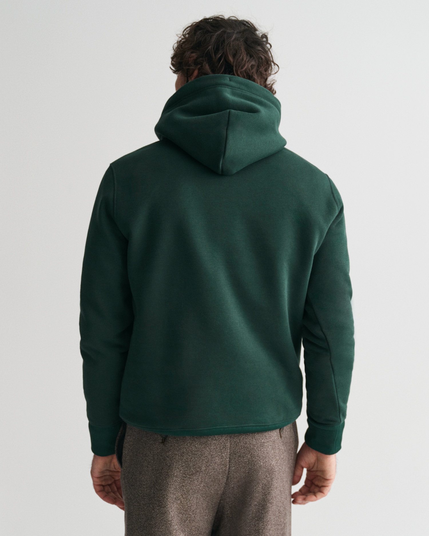 Gant Hoodie »REG SHIELD HOODIE« mit Logostickerei auf der Brust