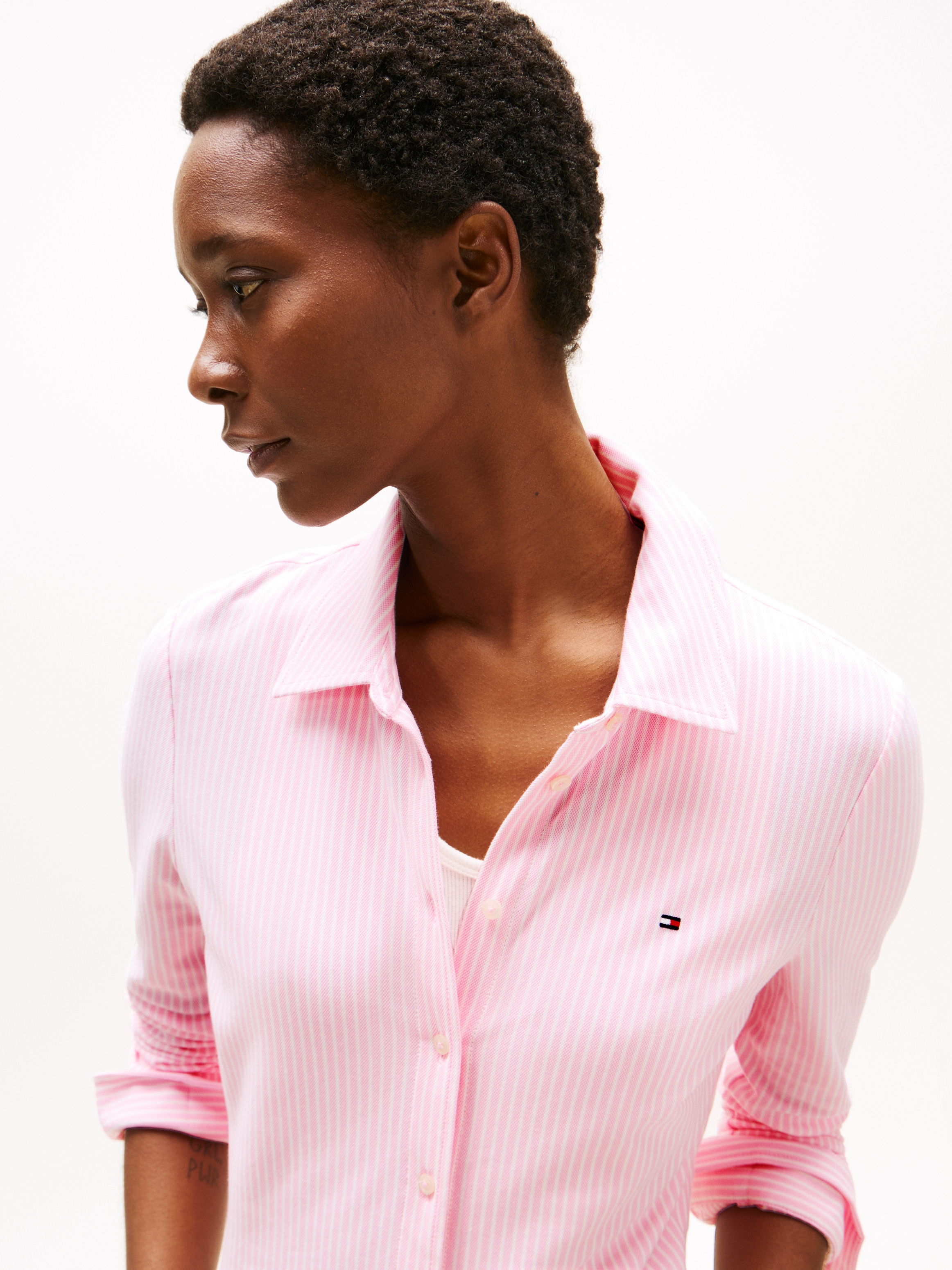 Tommy Hilfiger Poloshirt »1985 SLIM PIQUE BTN DOWN LS mit Polokragen und Label« Baumwollmischung, slim fit