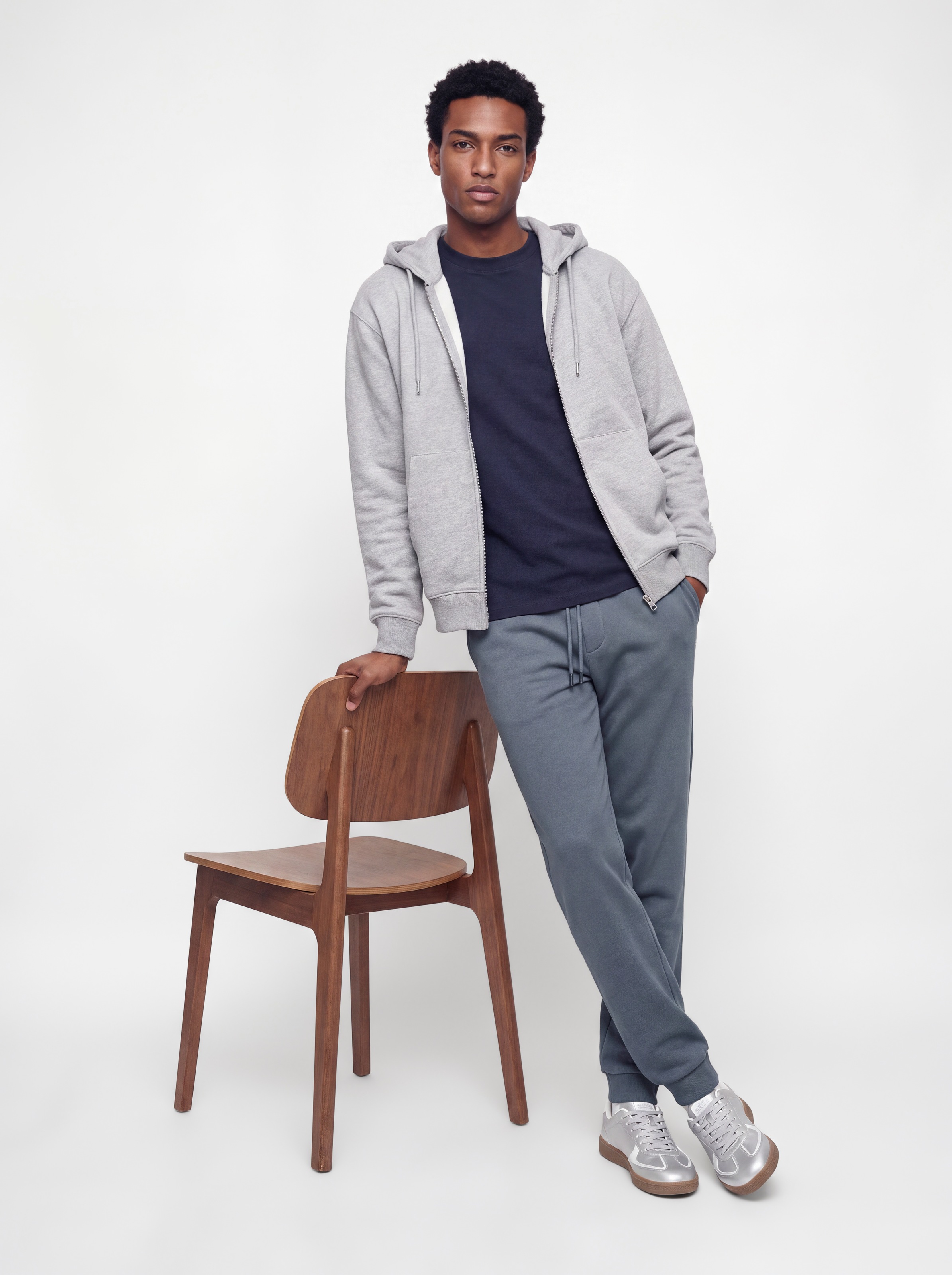 Jack & Jones Pantalon sweat »JPSTGORDON mit Kordelzug und Komfortbund«  uni, à la mode, coupe régulière, tissu sweat