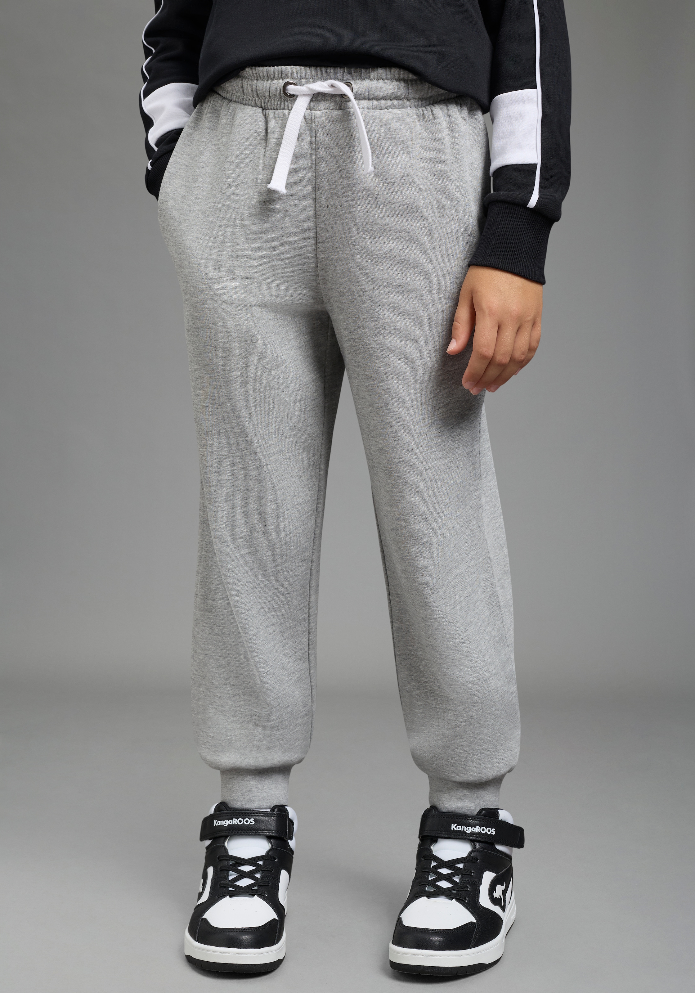 KangaROOS Pantalon sweat »Joggingshose mit Logo-Stickerei«  , pantalon de survêtement décontracté