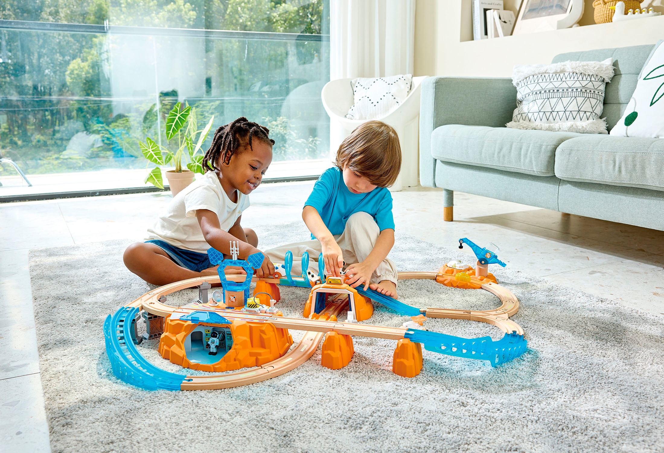 Hape Train jouet »Zugset - Mars-Erkundung« avec lumière et son