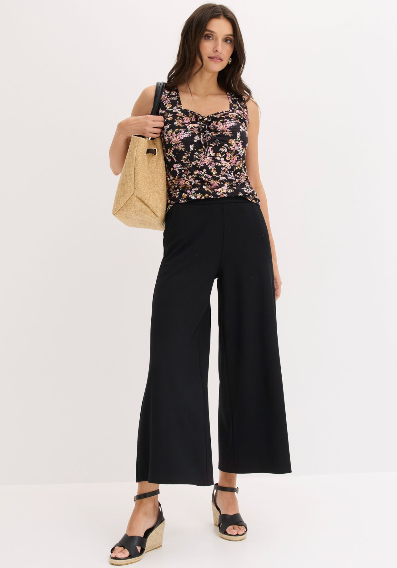 bonprix Shirttop »Top aus Viskose-Mix« ärmellos, figurbetont, feminin, eckiger Ausschnitt mit Deko-Schleife