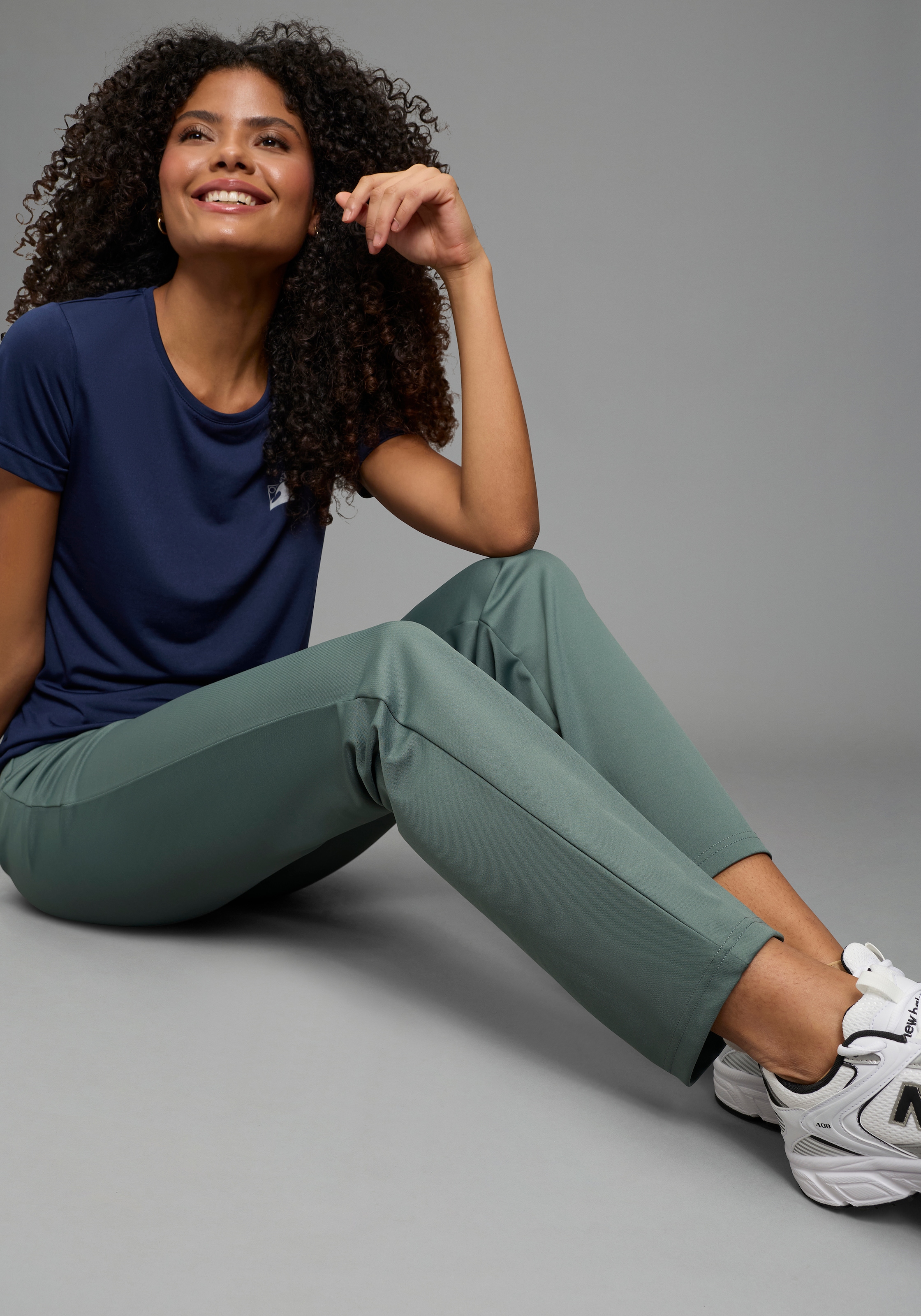 Laura Scott Jerseyhose »BOOTCUT«  aus Polyester und Elasthan, unifarbene Optik