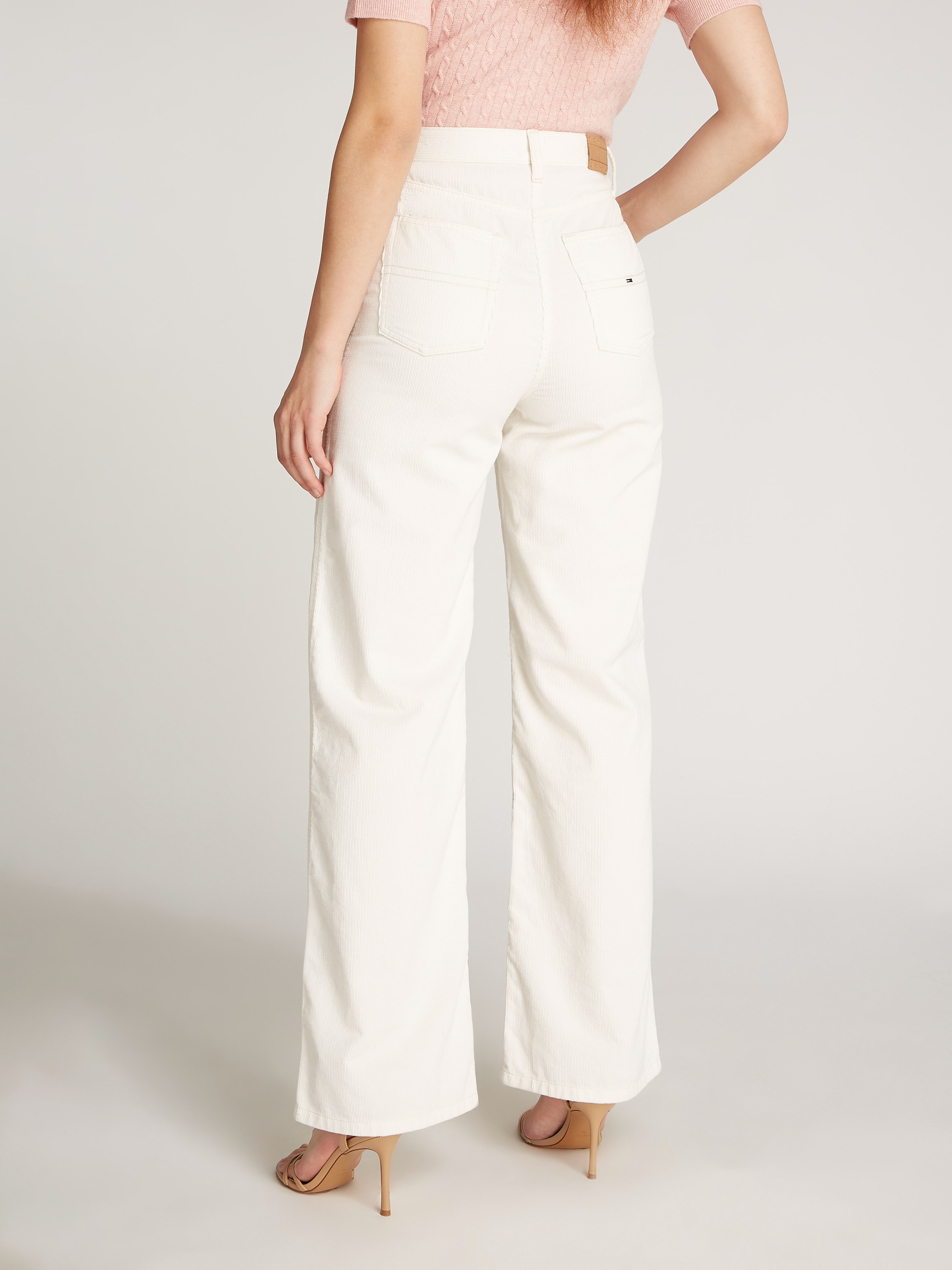 Tommy Jeans Cordhose »TJW CLAIRE FINE CORD PANT«  aus Feincord, im 5-Pocket-Stil