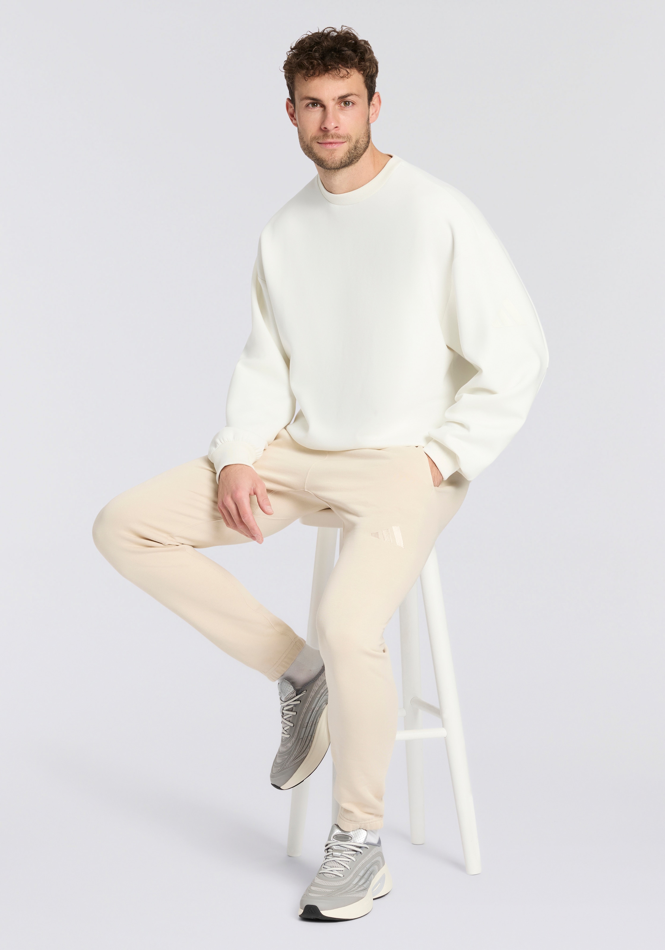 adidas Sportswear Pantalon de sport »ALL SZN FRENCH TERRY REGULAR TAPERED«