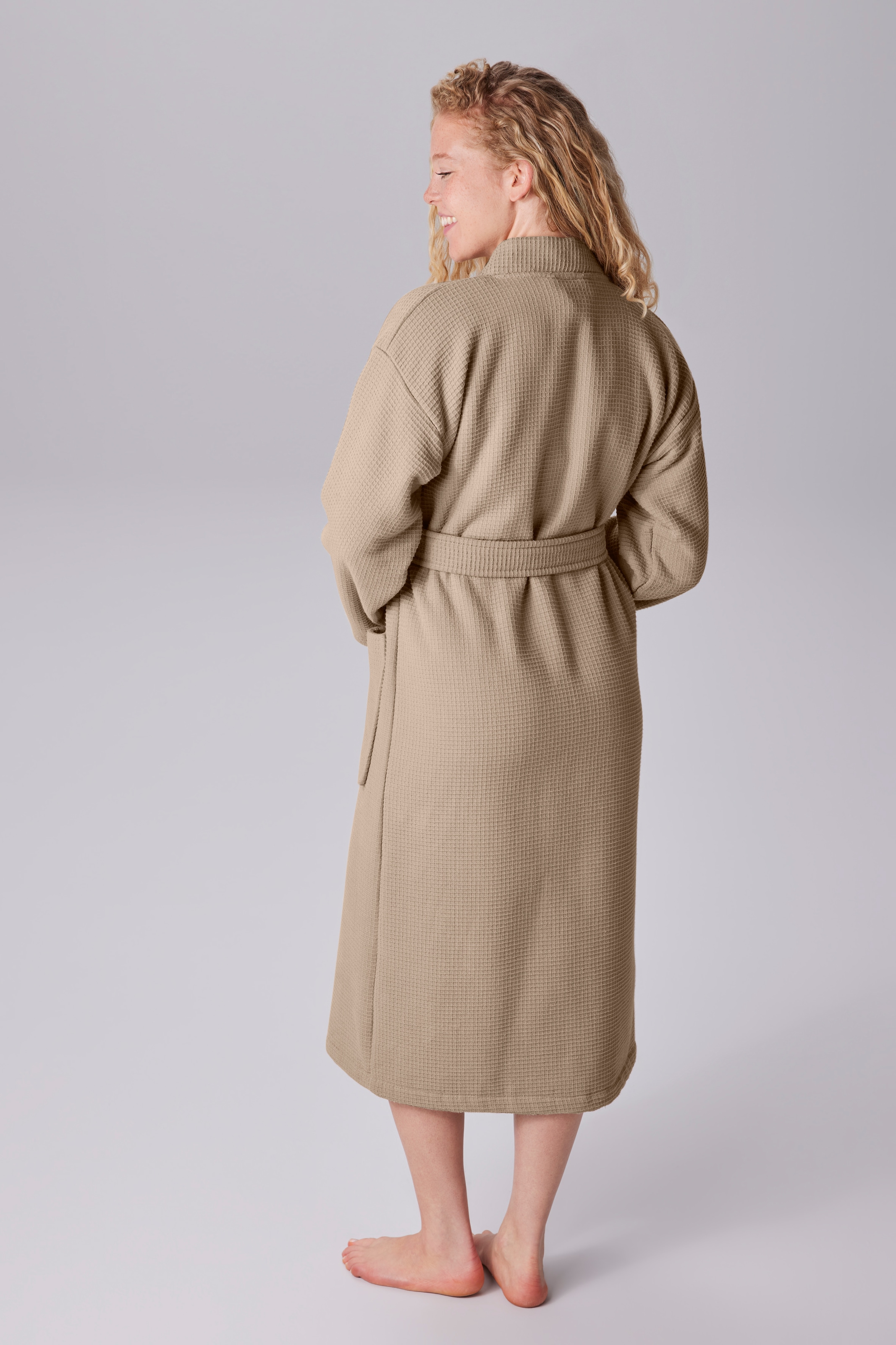 my home Unisex-Bademantel »Merida, Waffelpiqué, Premium Qualität, 500 g/m², Morgenmantel« 1 Stk. tlg., Hotelbademantel, dicke Qualität, S-2XL, auch ideal für Sauna & Spa