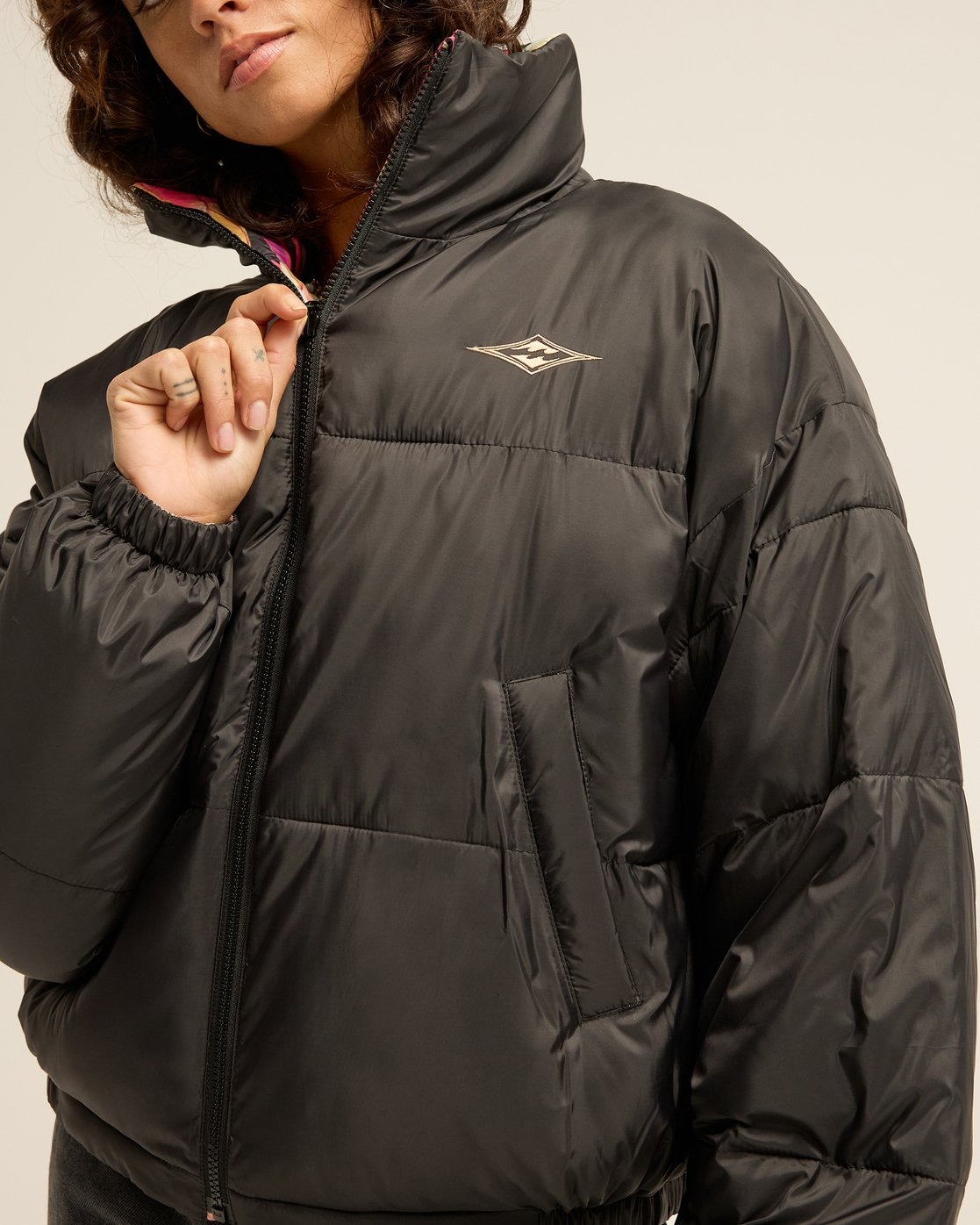 Billabong Steppjacke »COZY PUFFER« ohne Kapuze sportliche Steppjacke, aus Polyester, mit Wende-Funktion