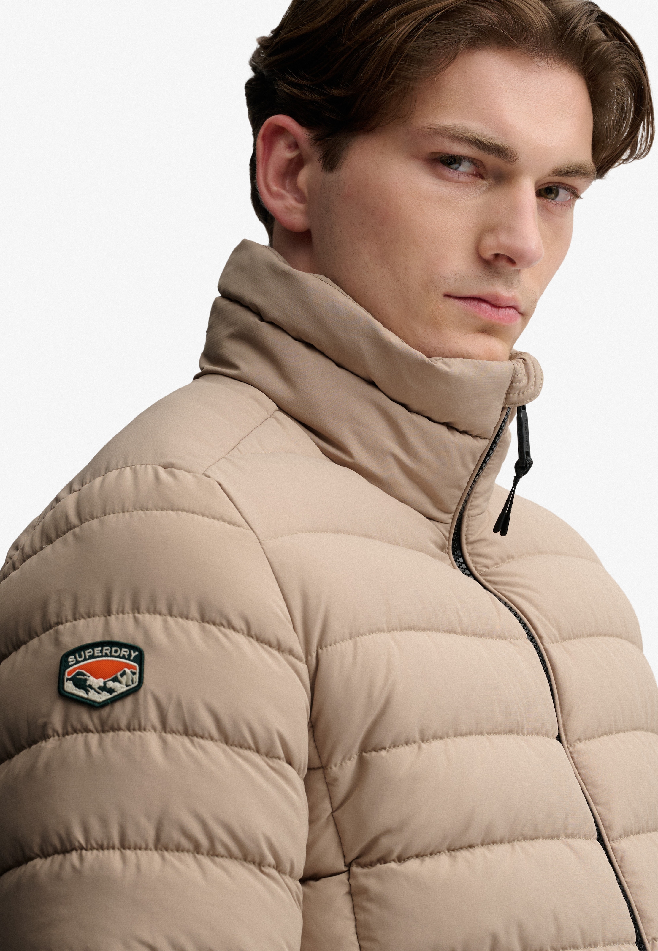 Superdry Veste matelassée »FUJI MIDWEIGHT PADDED JKT« Kunstfaser, slim fit
