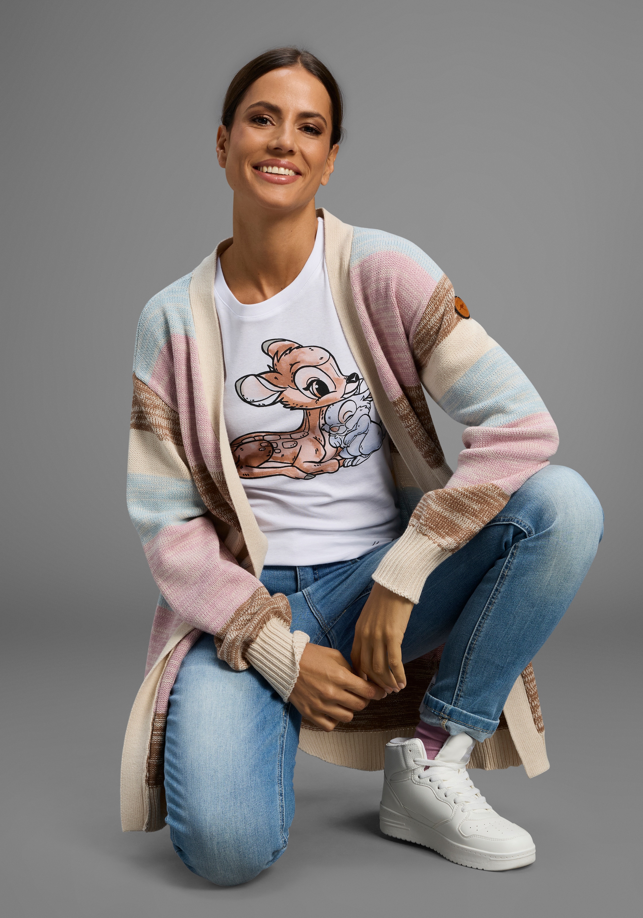 KangaROOS T-Shirt Kurzarm,  sehr figurbetonte Passform,  aus Baumwolle