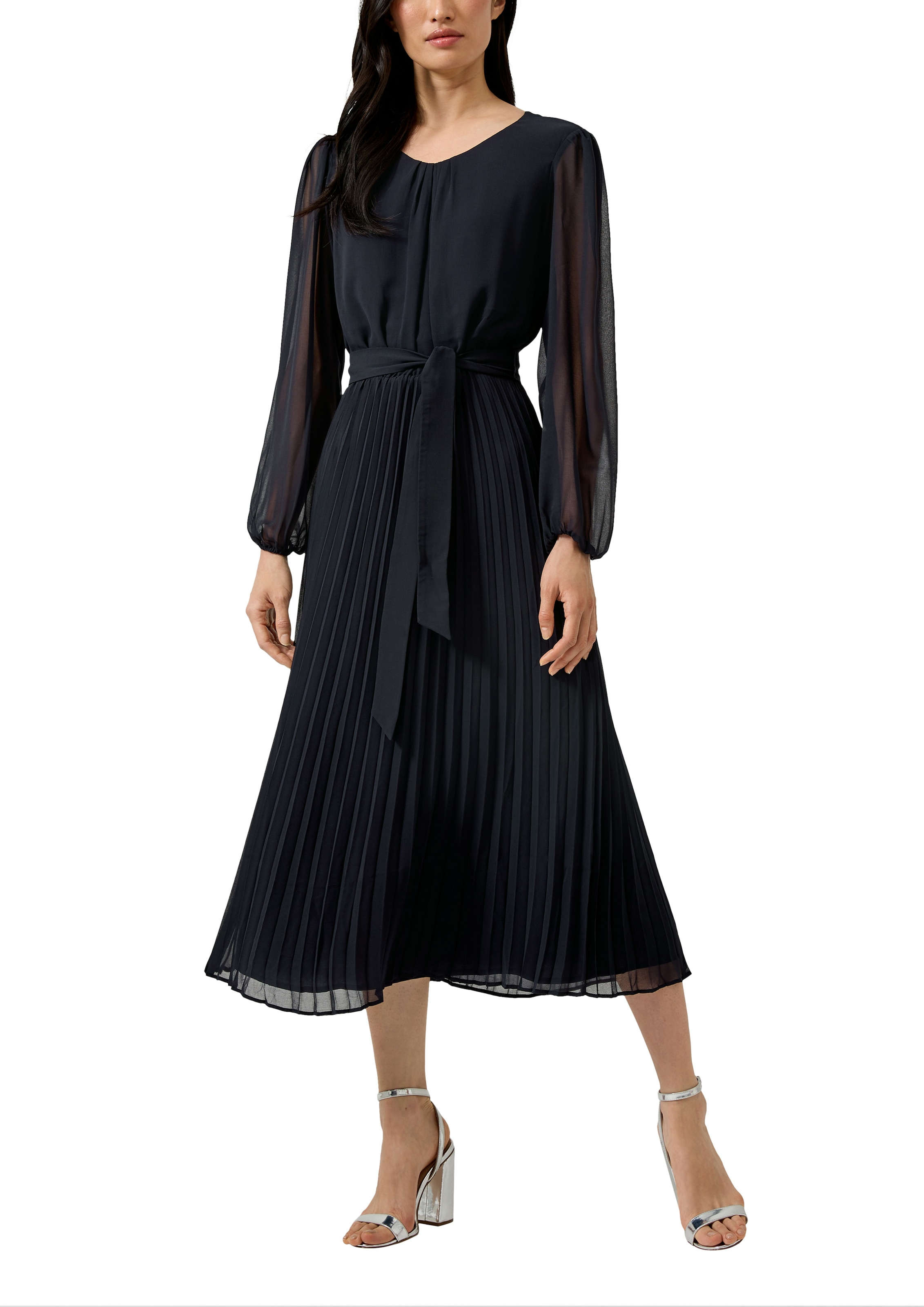 s.Oliver BLACK LABEL Robe en maille Sans poche mit seitlichem Bindegürtel