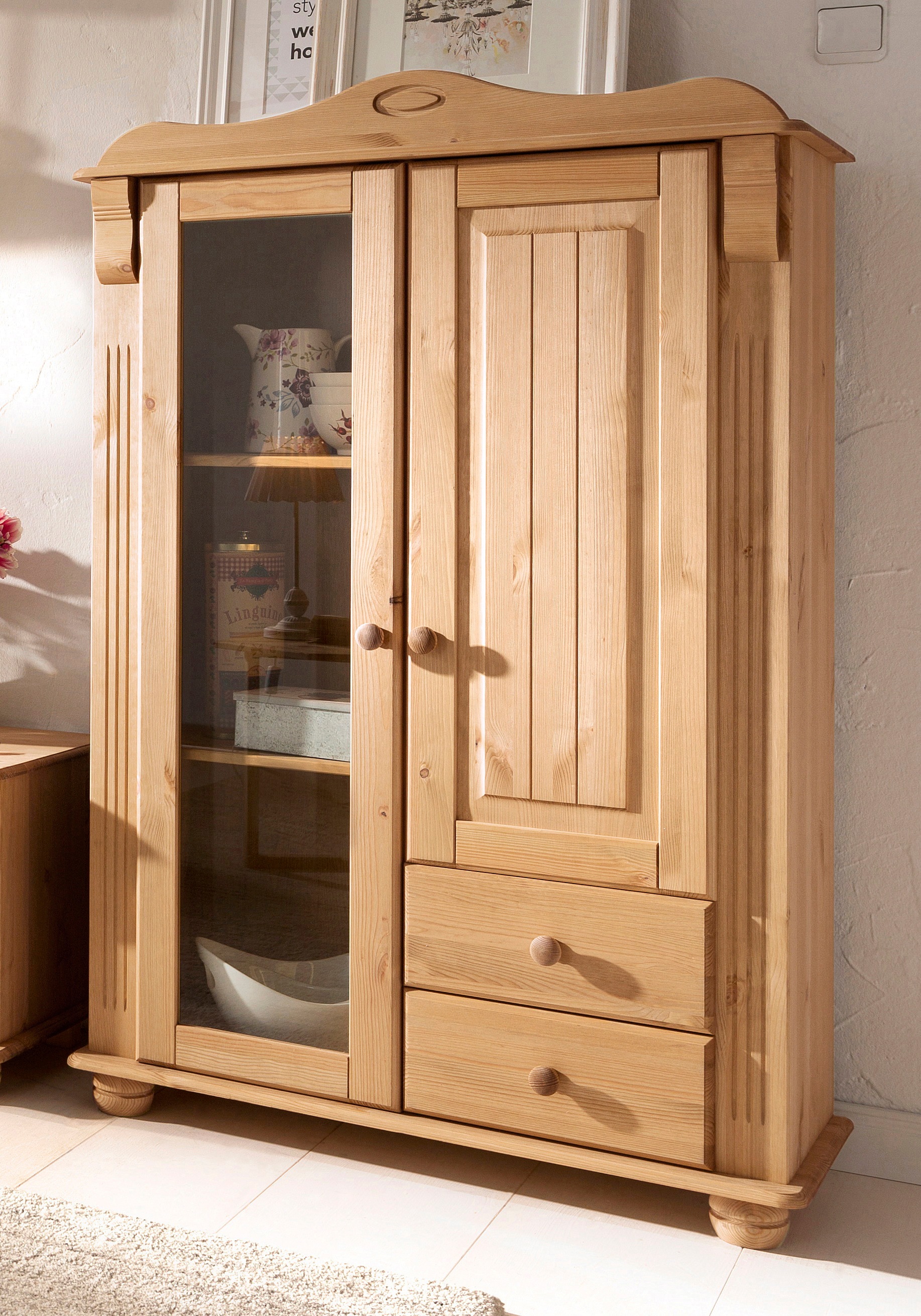 Home affaire Highboard »Adele« Stauraumschrank, 2-türig, Höhe 135 cm, aus massiver Kiefer, FSC®