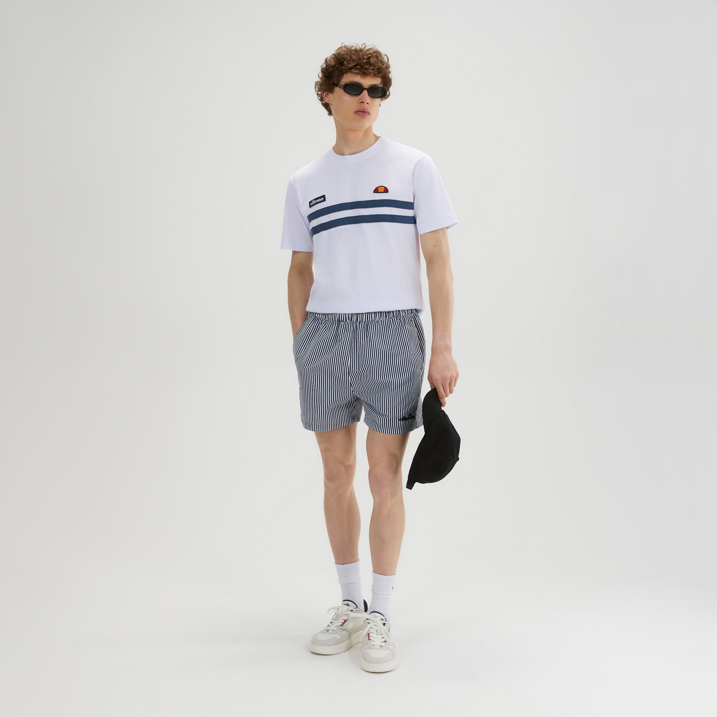 Ellesse T-shirt »VENIRE TEE« Kurzarm, Rundhalsausschnitt