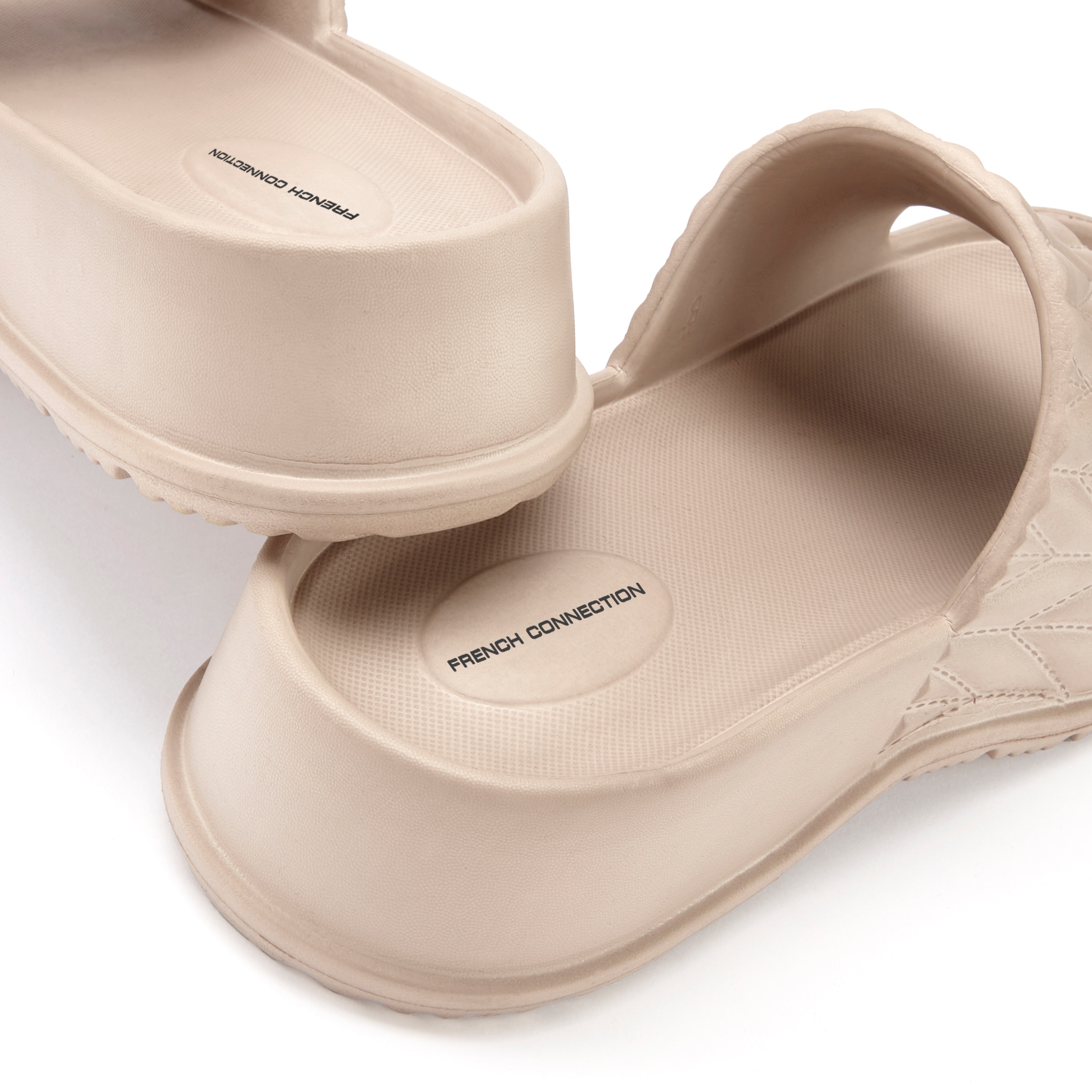 French Connection Mules de bain »Badeschlappe, Badelatsche, Mule, Sandale, offener Schuh, Sommerschuhe«  mule en matériau déperlant avec semelle compensée