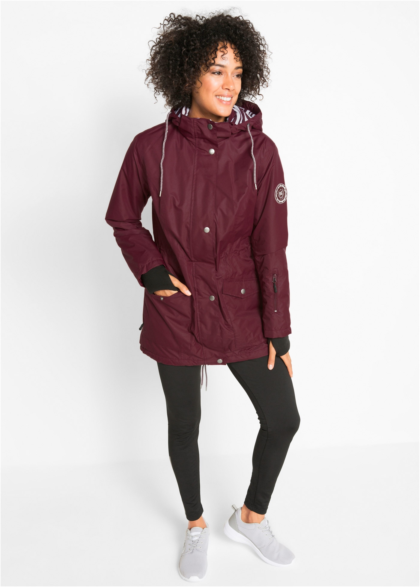 bonprix Veste fonctionnelle avec capuche coupe parka, plus long à l'arrière, fermeture éclair à deux sens