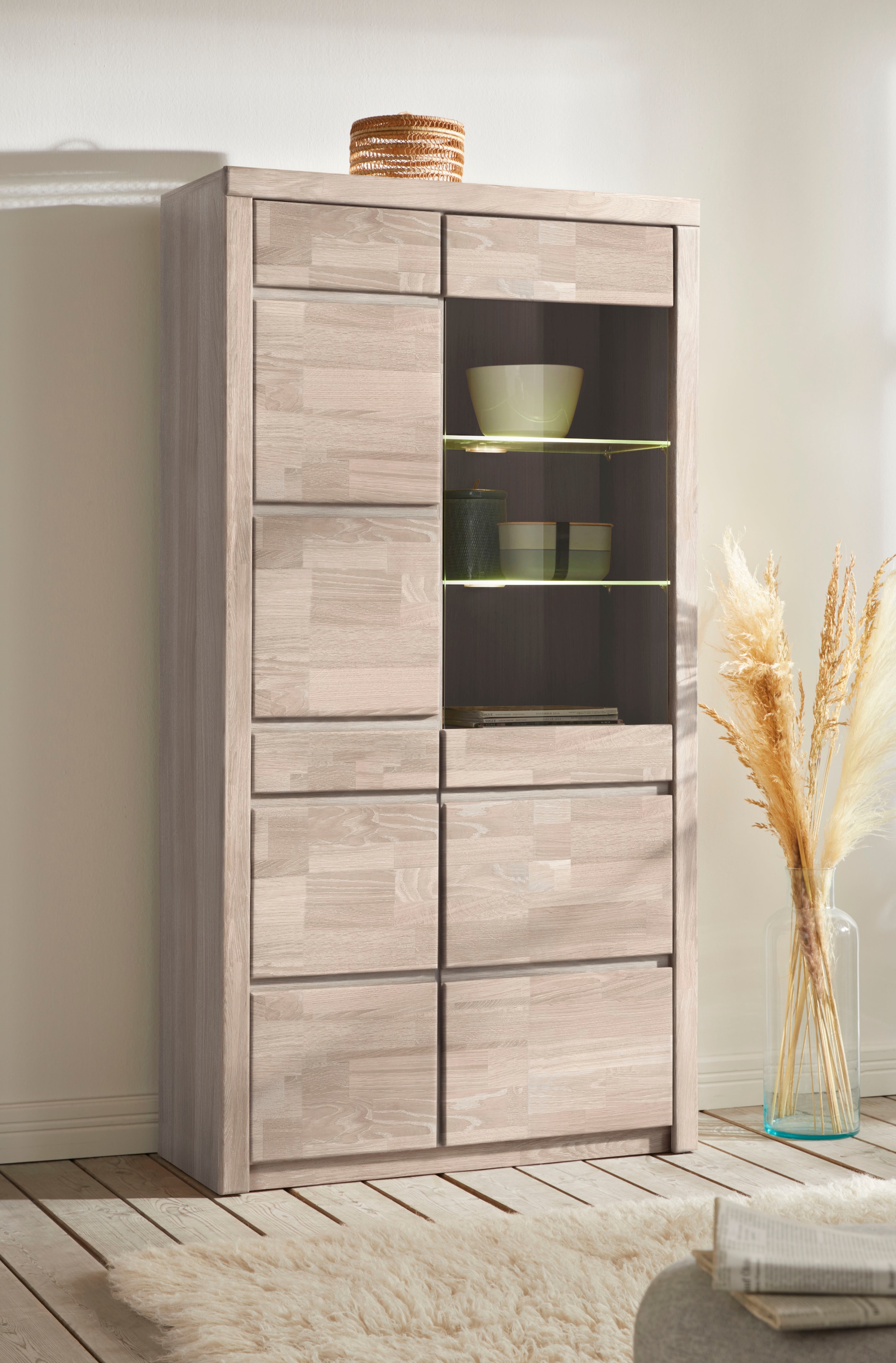 Home affaire Vitrine »Silkeborg« teilmassiv, schöne grifflose Optik