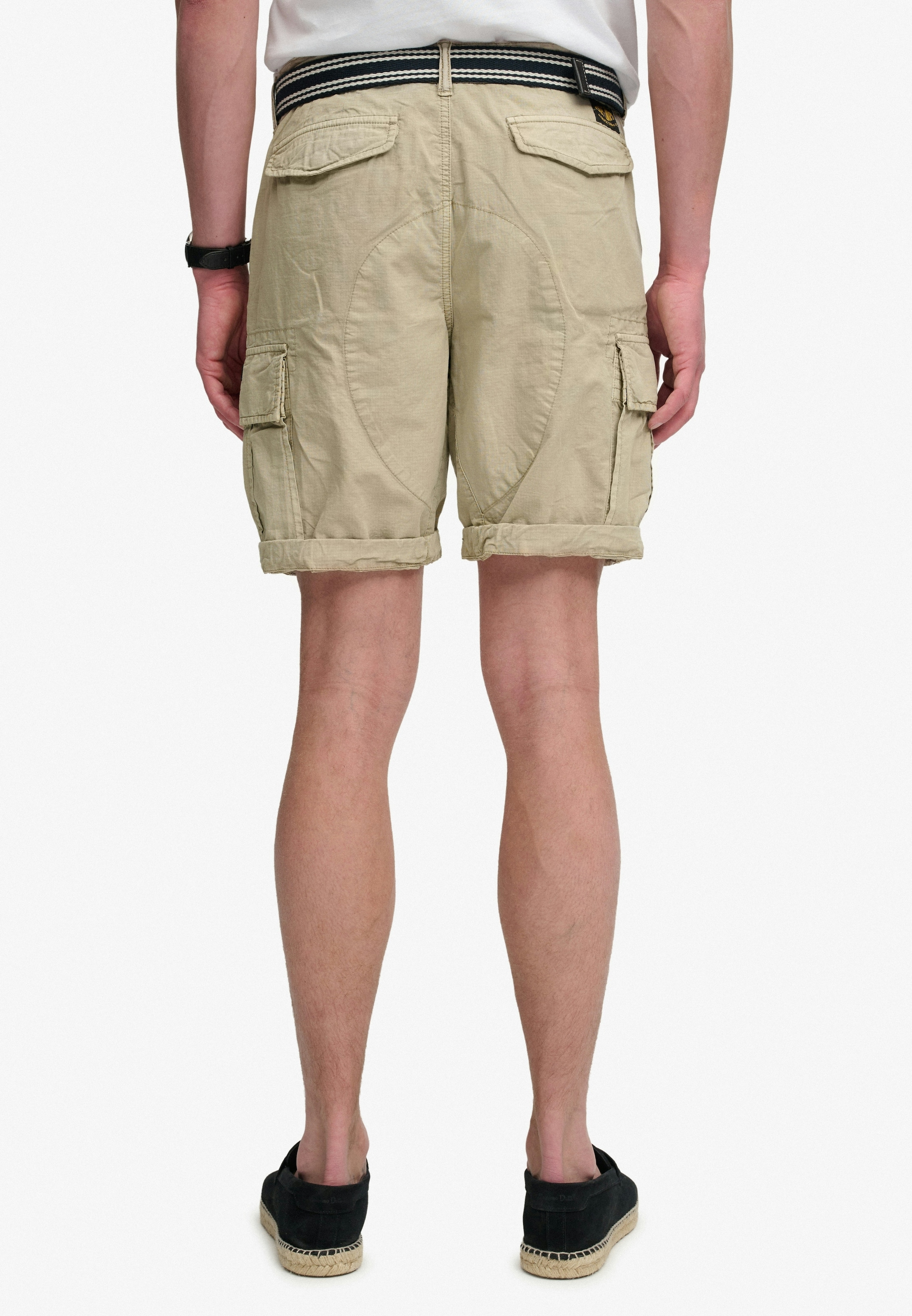 Superdry Short cargo »RIPSTOP LIGHT CARGO SHORT«  coupe décontractée, longueur genou, avec fermeture éclair