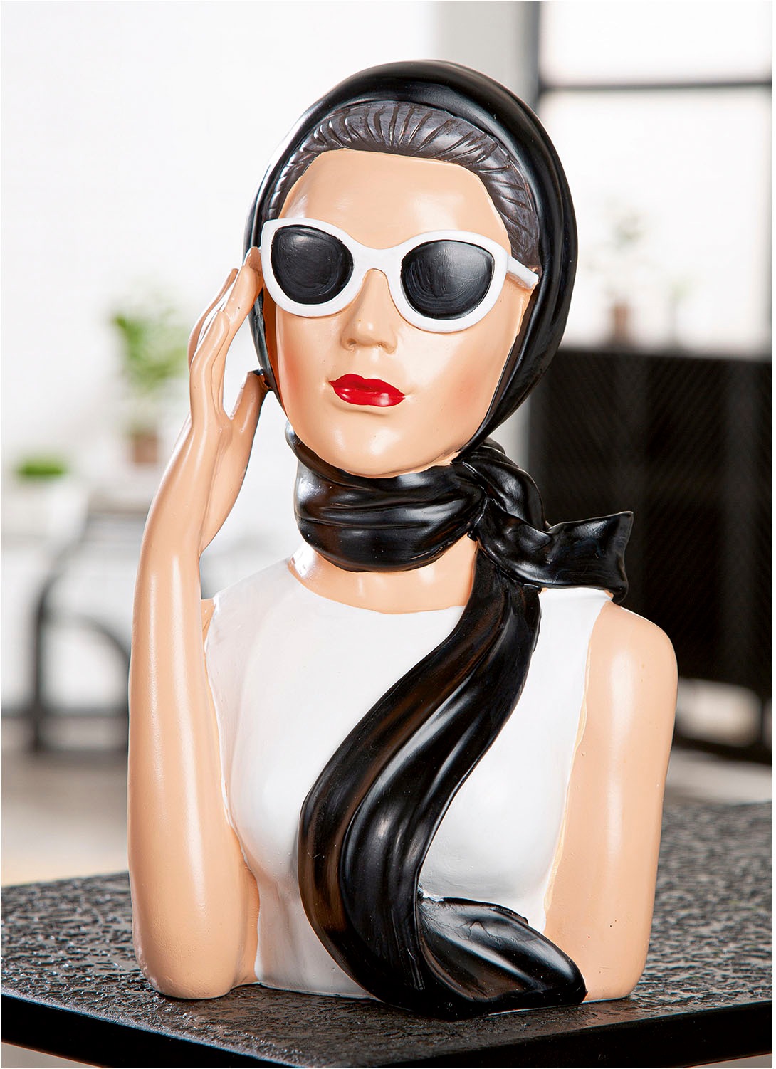 GILDE Figurine de décoration »Figur Frau Lady Audrey schwarz; weiss H. 27,5 cm«