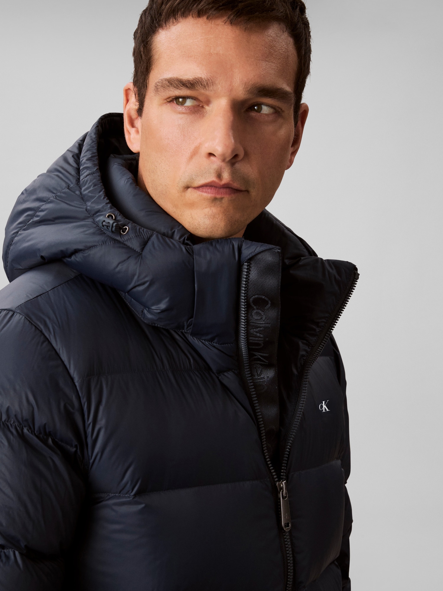 Calvin Klein Jeans Veste matelassée »LS NYLN ZP OFF HD DW« avec capuche capuche, coupe régulière, rembourré chaud